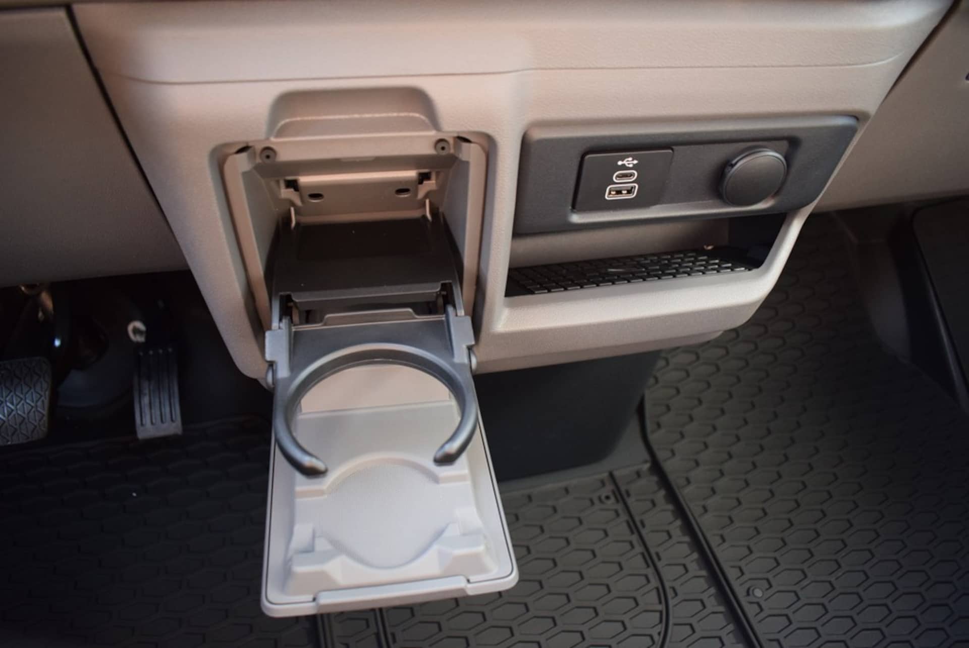 Volkswagen Transporter Kasten langer Radstand