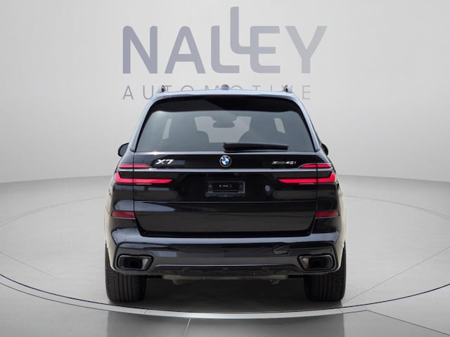 2026 BMW X7