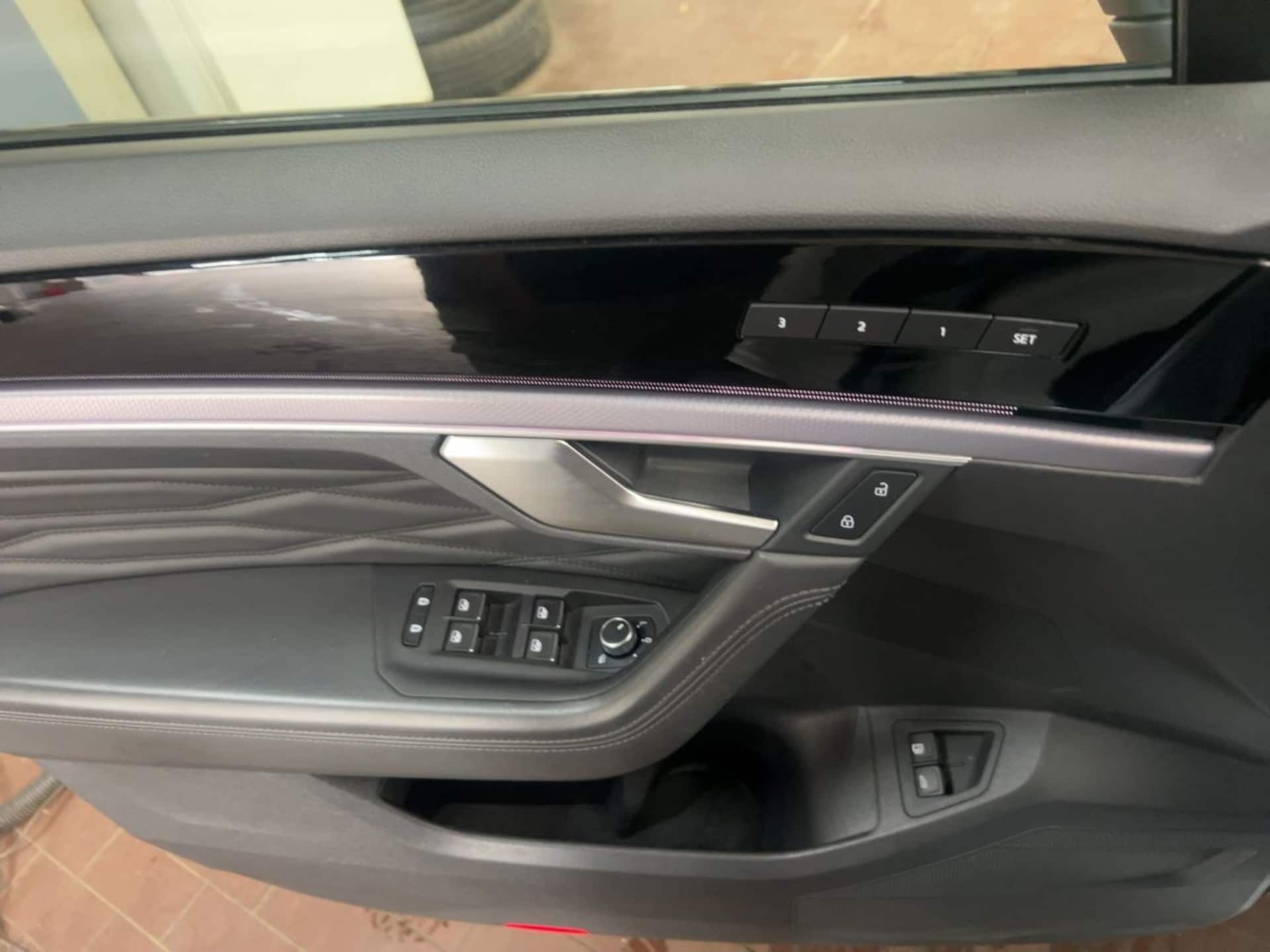 Volkswagen Touareg R