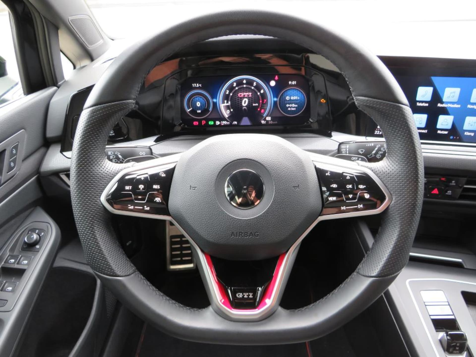 Volkswagen Golf GTI