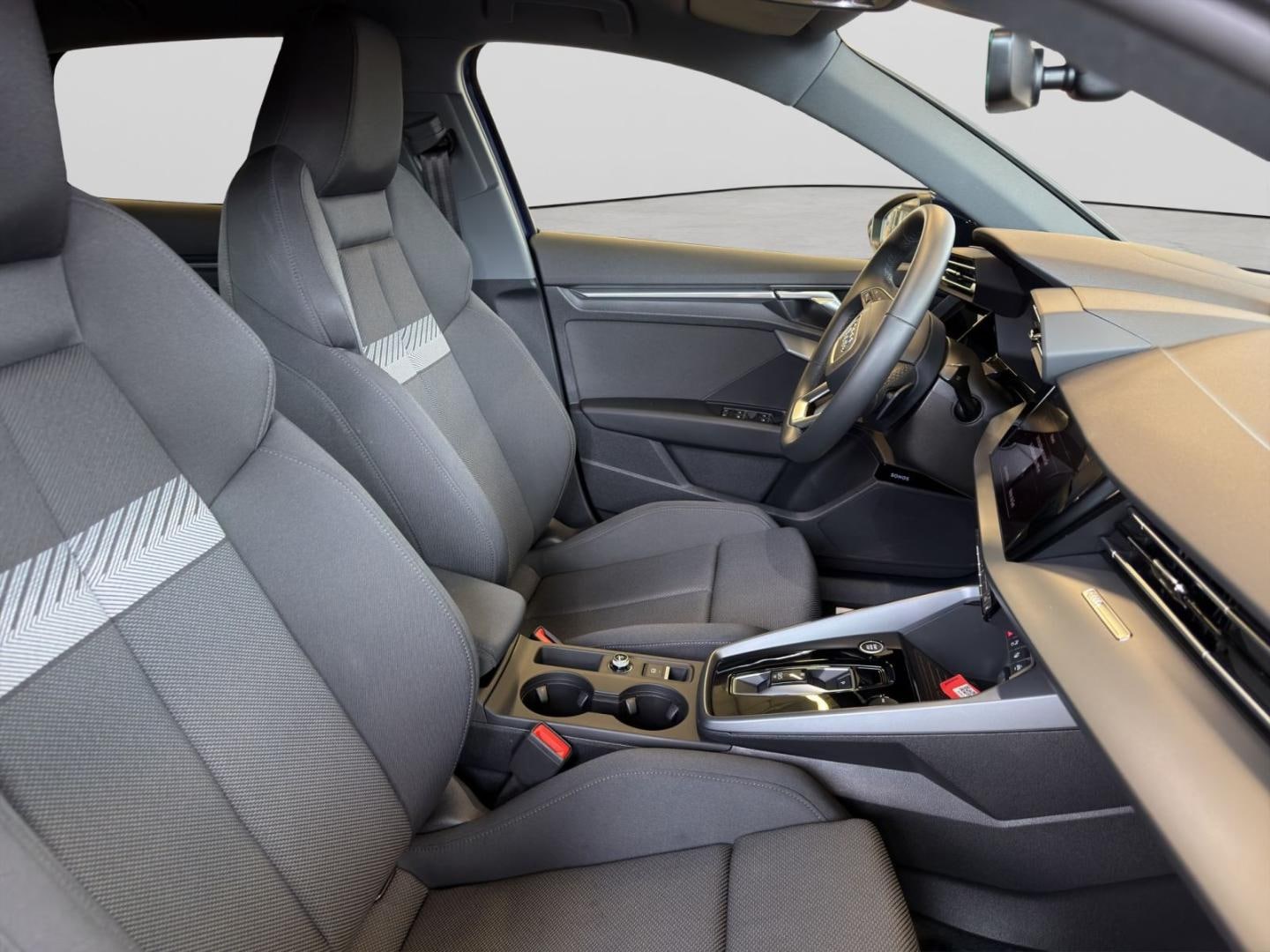 Bild über Audi A3 Sportback S line 35 TFSI S tronic - für weitere Informationen kontaktieren Sie den Audi Partner
