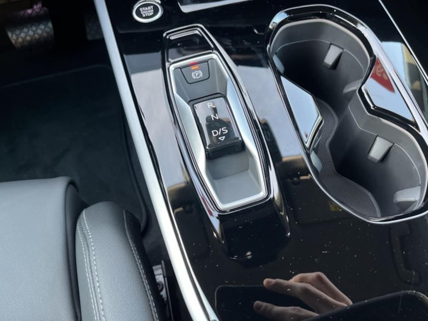 Bild über Audi A5 Avant TDI 150 kW S tronic - für weitere Informationen kontaktieren Sie den Audi Partner