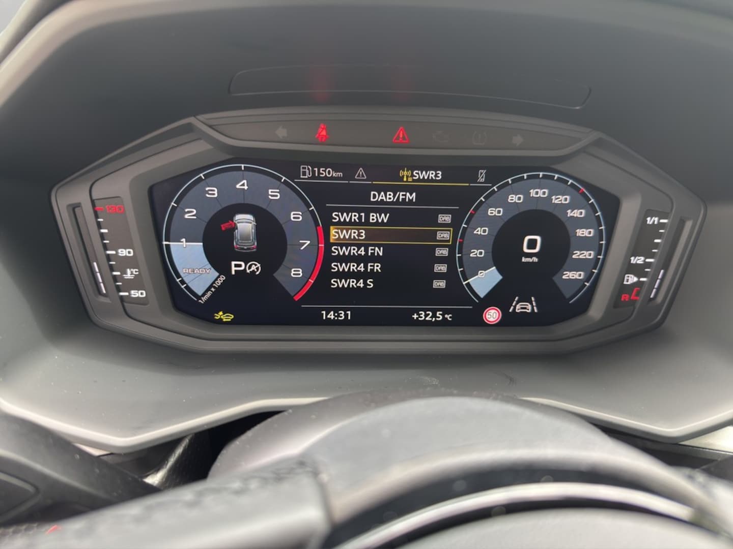 Bild über Audi A1 Sportback S line 25 TFSI S tronic - für weitere Informationen kontaktieren Sie den Audi Partner