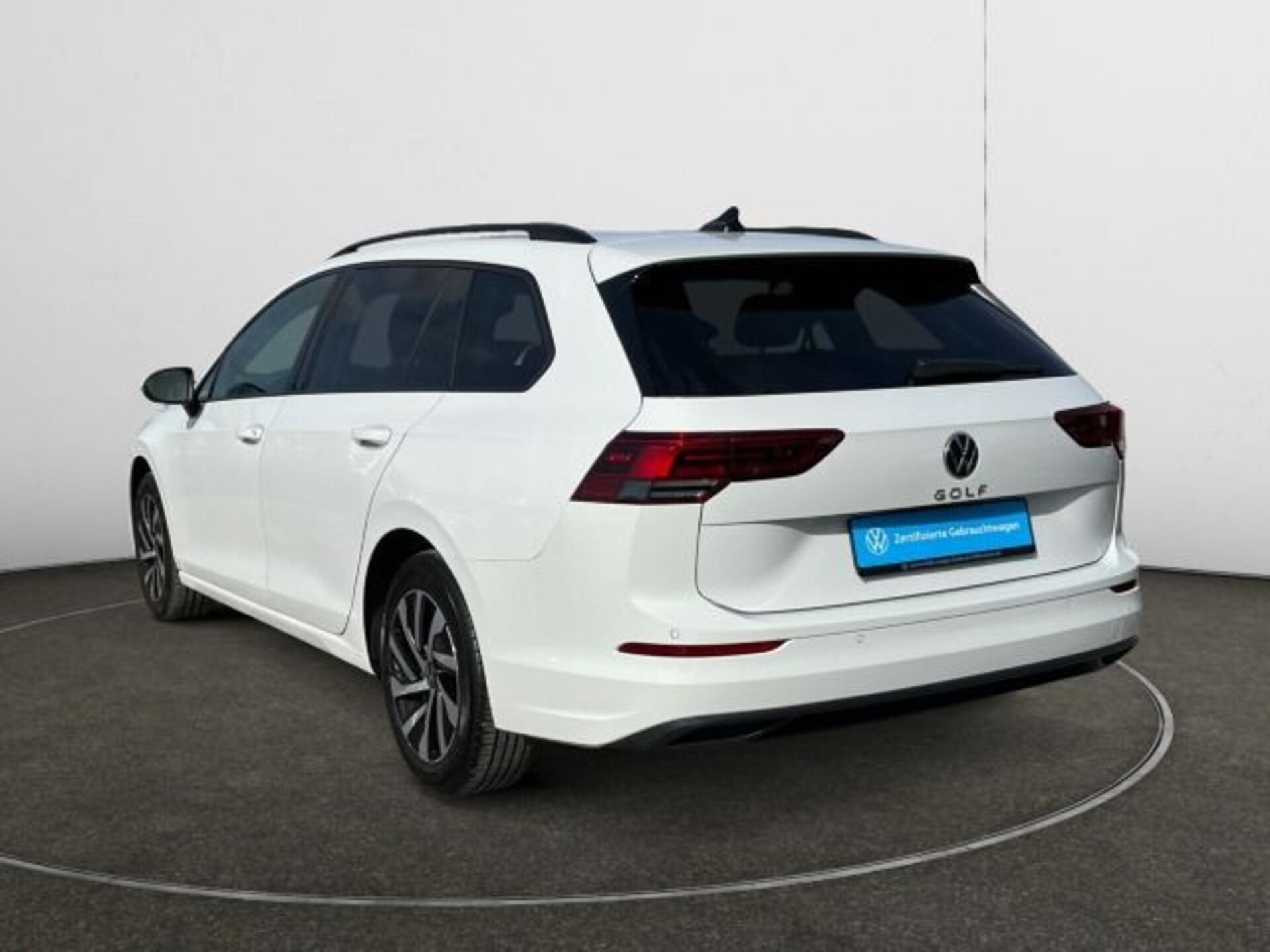 Volkswagen Golf Variant Life