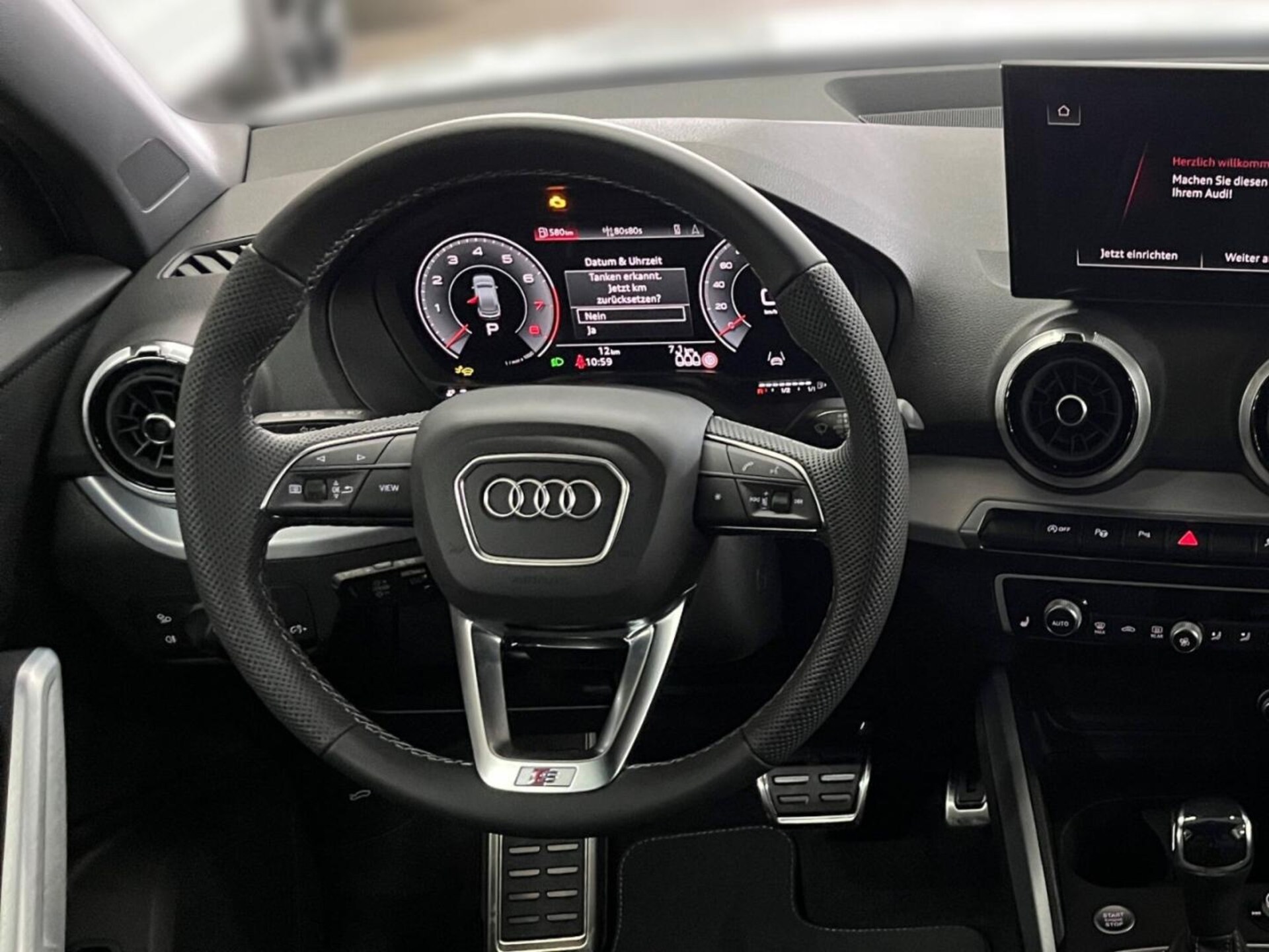 Audi Q2 S line