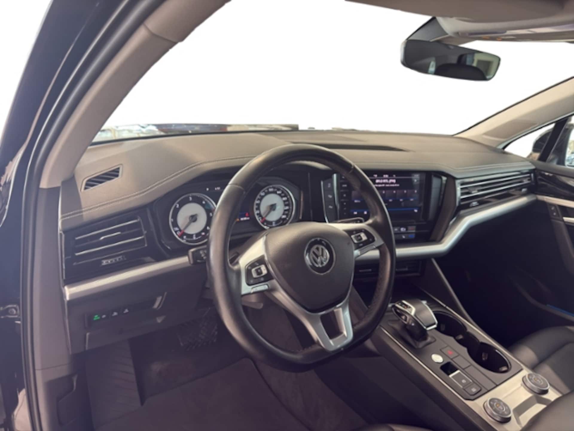 Volkswagen Touareg Basis-Modell