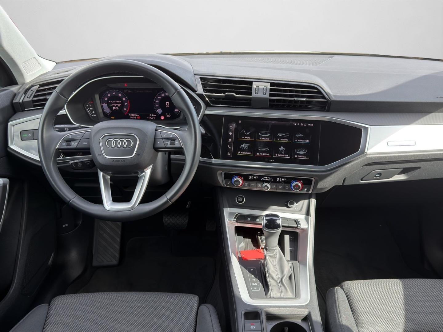 Bild über Audi Q3 advanced 35 TFSI S tronic - für weitere Informationen kontaktieren Sie den Audi Partner