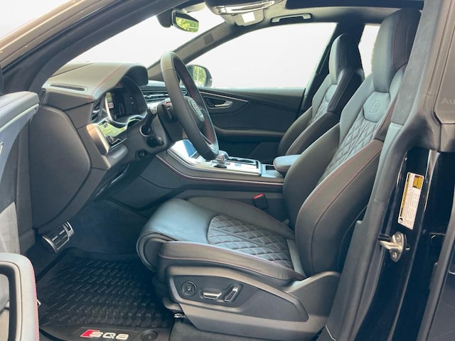 2026 Audi SQ8 Prestige - Photo 9