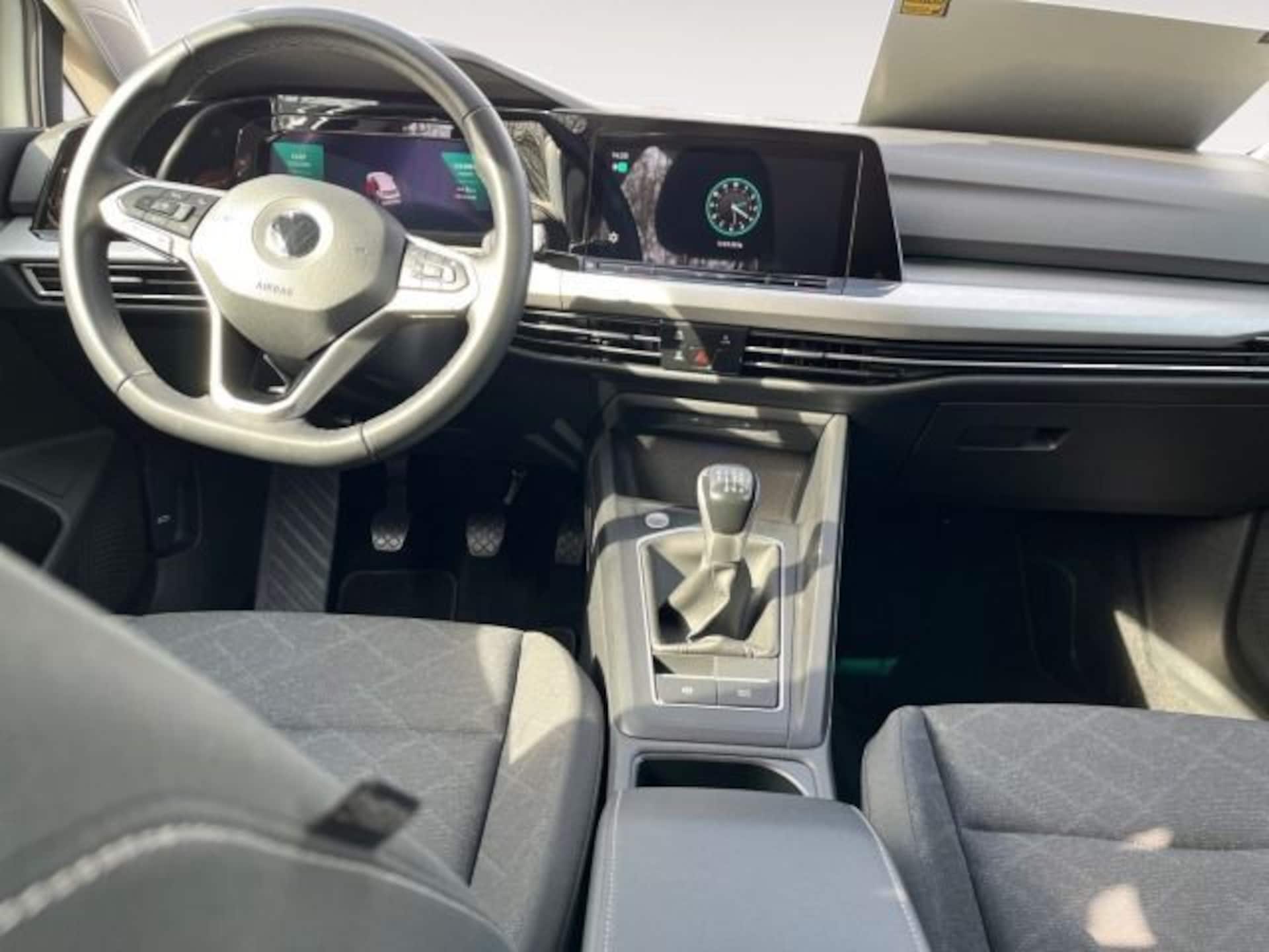 Volkswagen Golf Variant Life