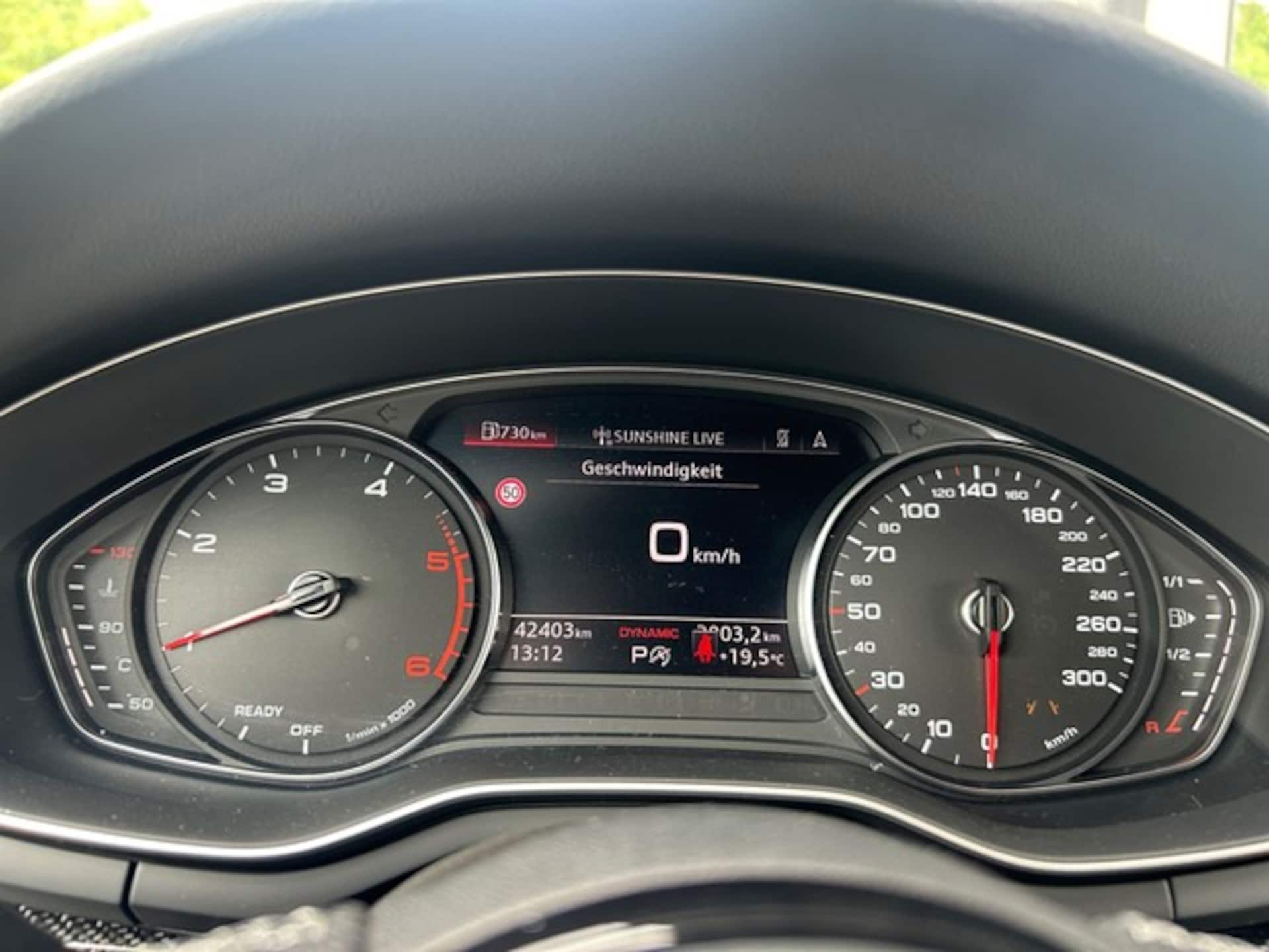 Audi A4 Avant S line