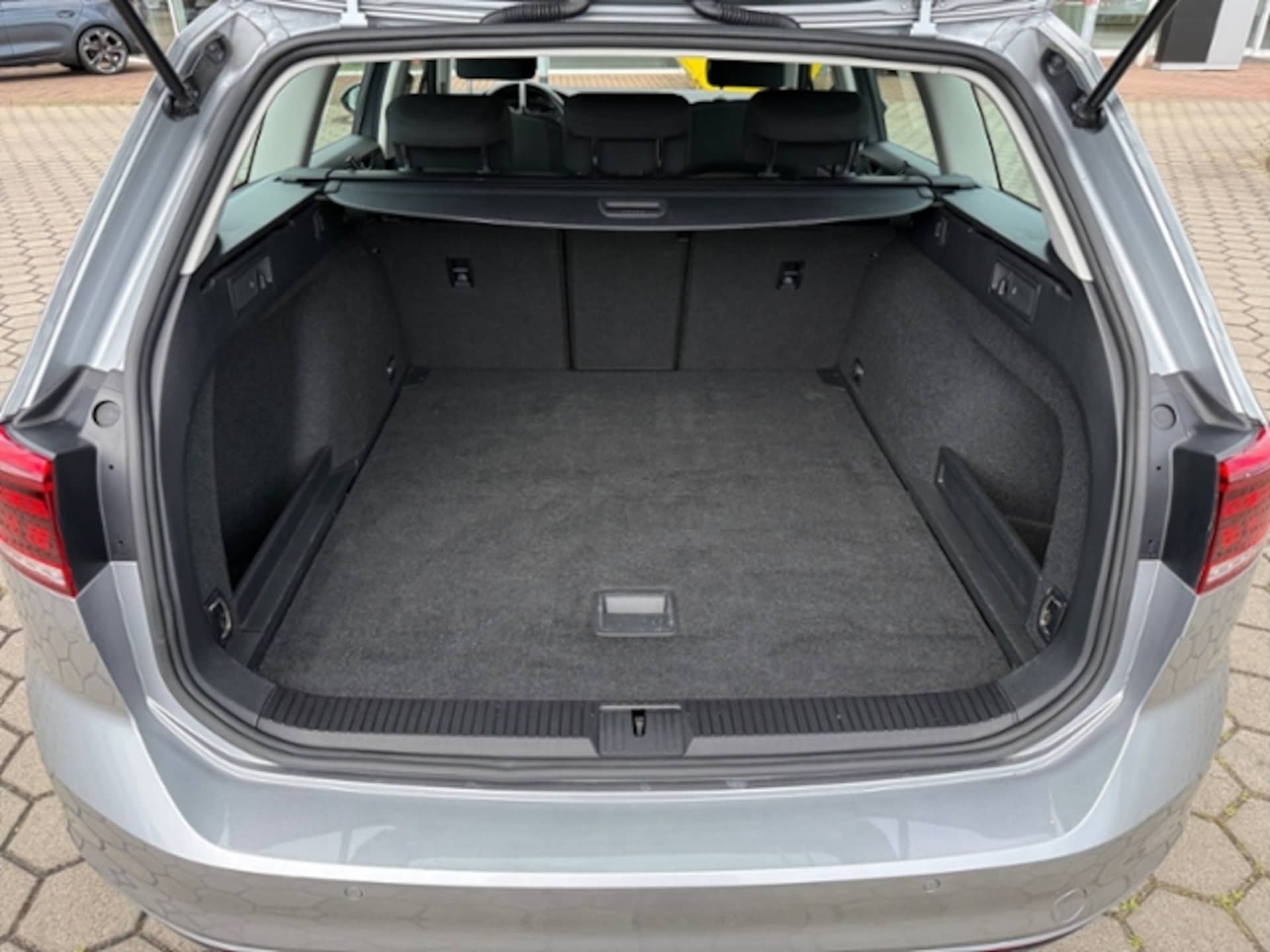 Volkswagen Passat Variant Conceptline