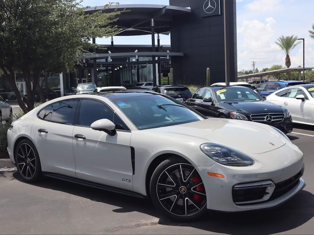2022 Porsche Panamera
