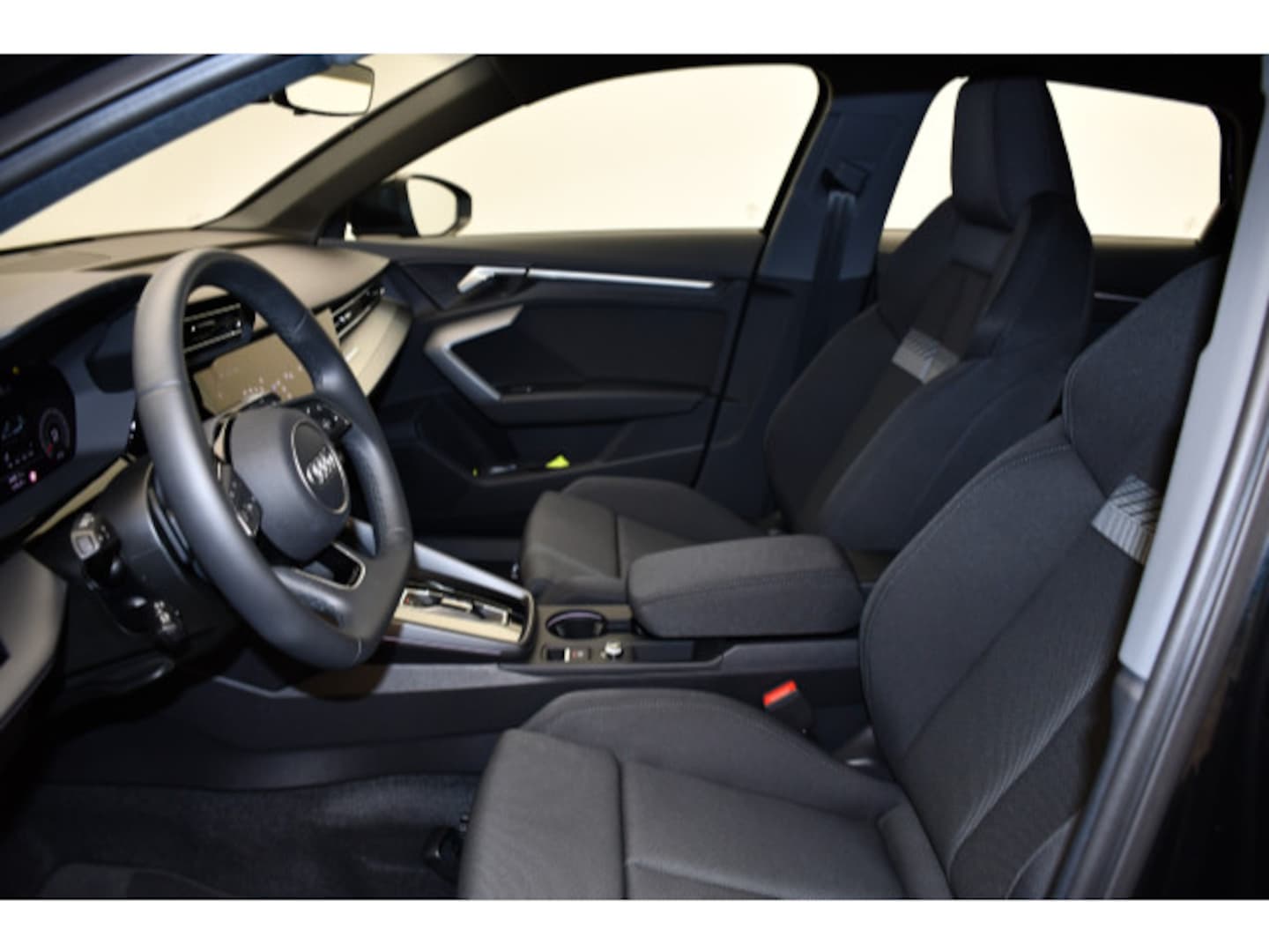 Bild über Audi A3 Sportback advanced 35 TFSI S tronic - für weitere Informationen kontaktieren Sie den Audi Partner