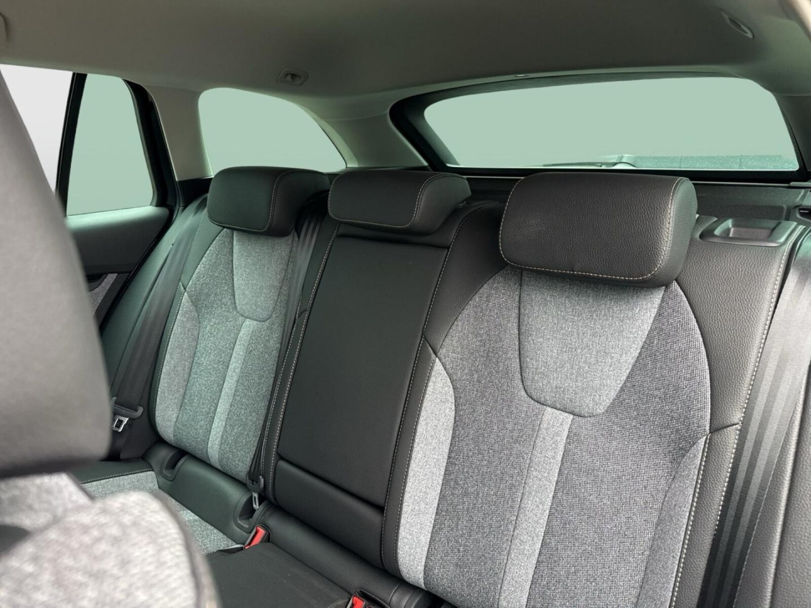 Škoda Octavia Combi – Bild 10