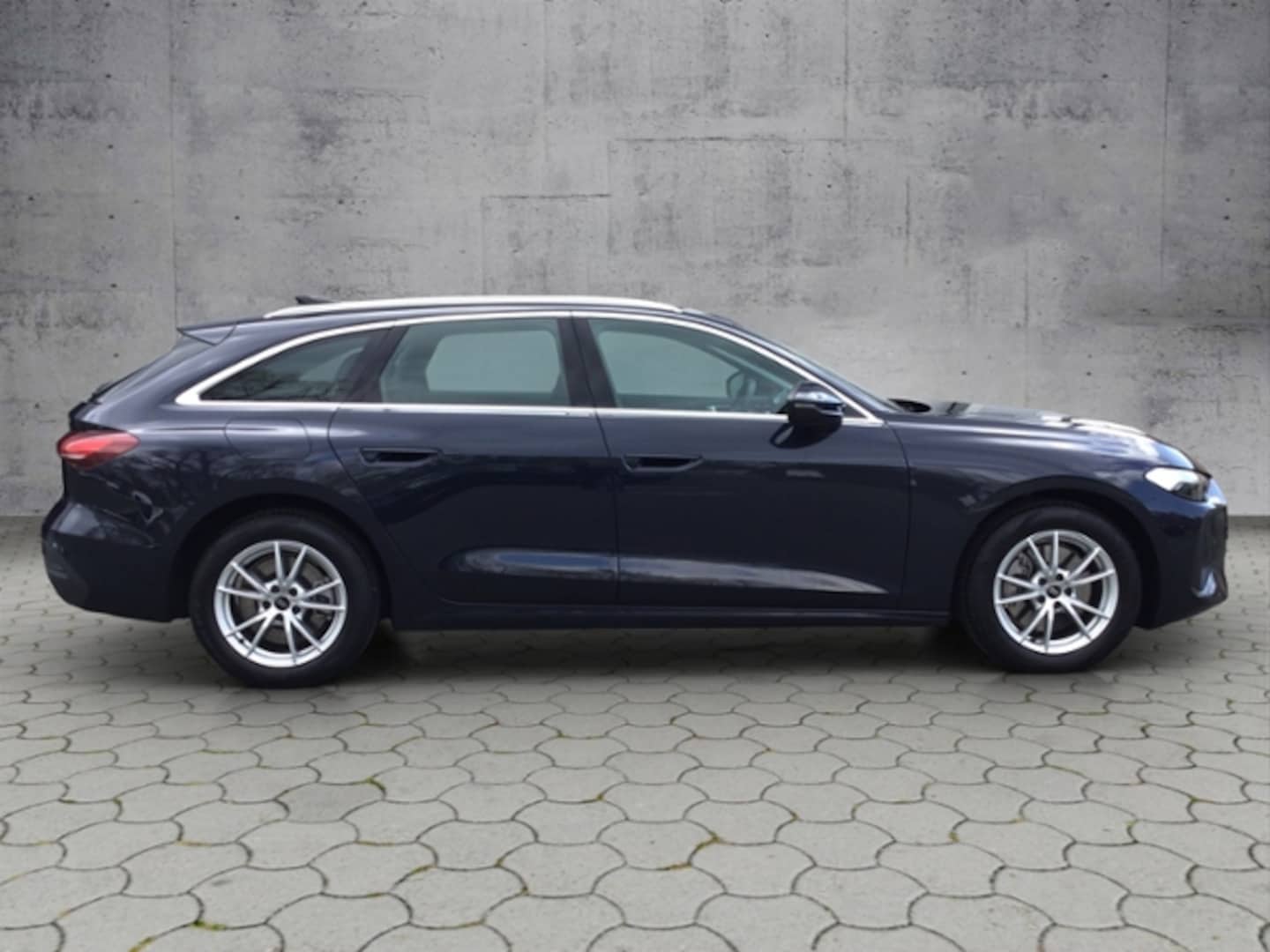 Bild über Audi A5 Avant TDI 150 kW S tronic - für weitere Informationen kontaktieren Sie den Audi Partner