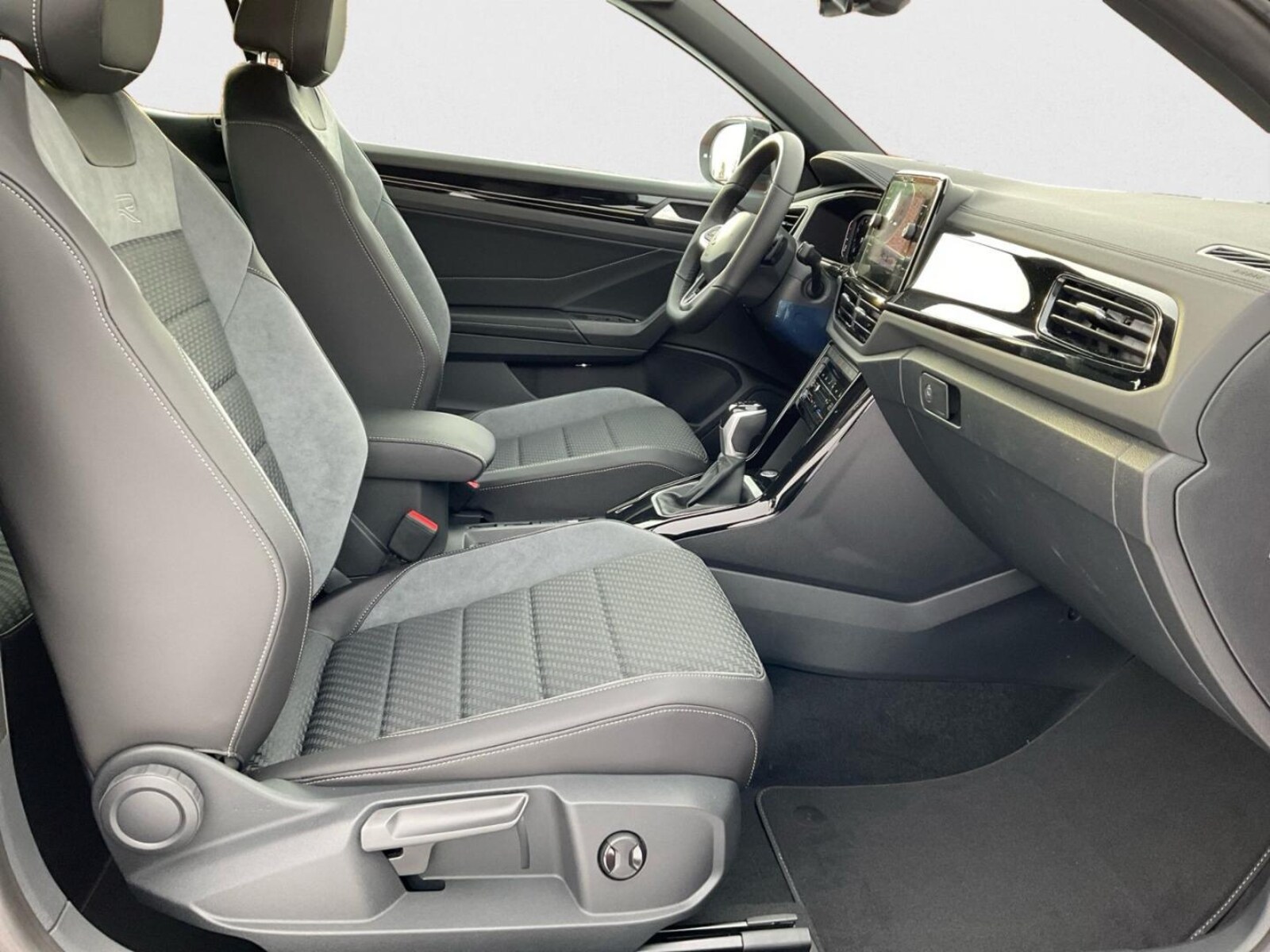 Volkswagen T-Roc Cabriolet – Bild 16
