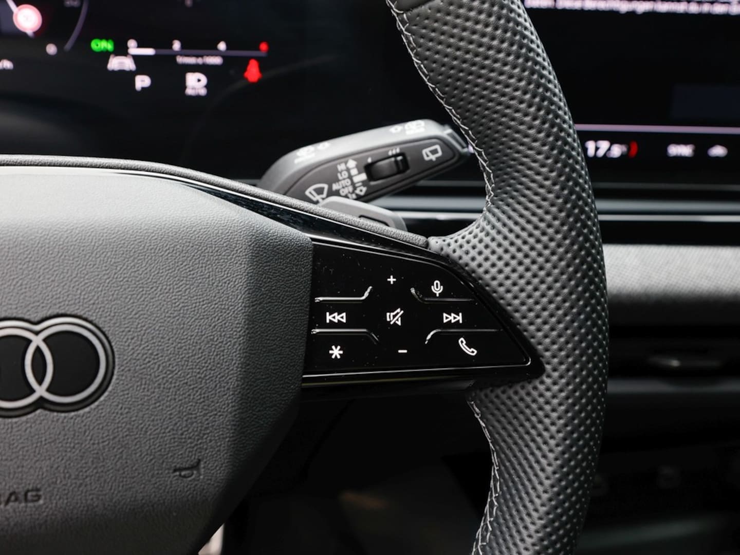 Bild über Audi A5 Avant TDI quattro 150 kW S tronic - für weitere Informationen kontaktieren Sie den Audi Partner