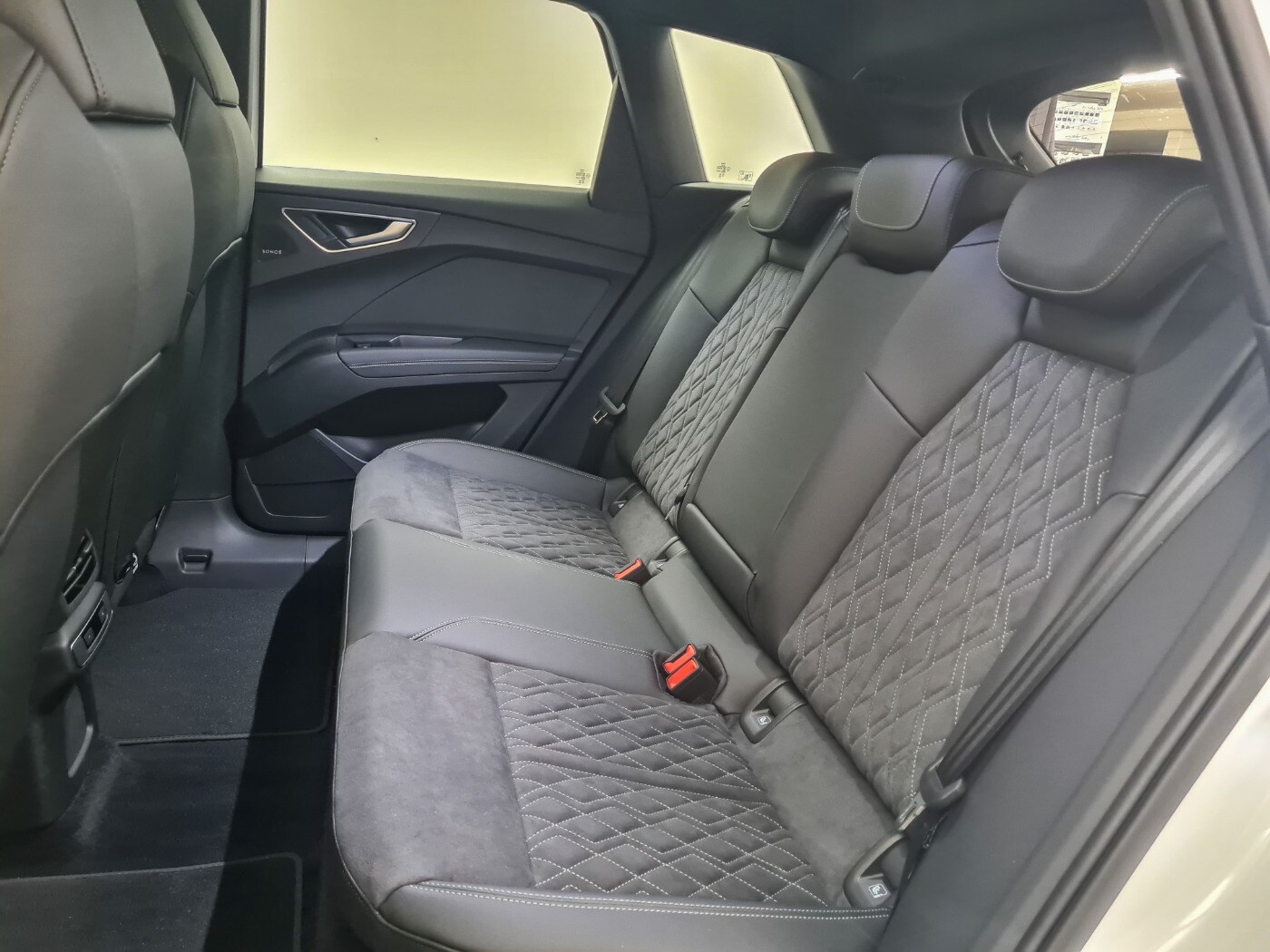 Image about Audi Q4 e-tron 55 e-tron quattro