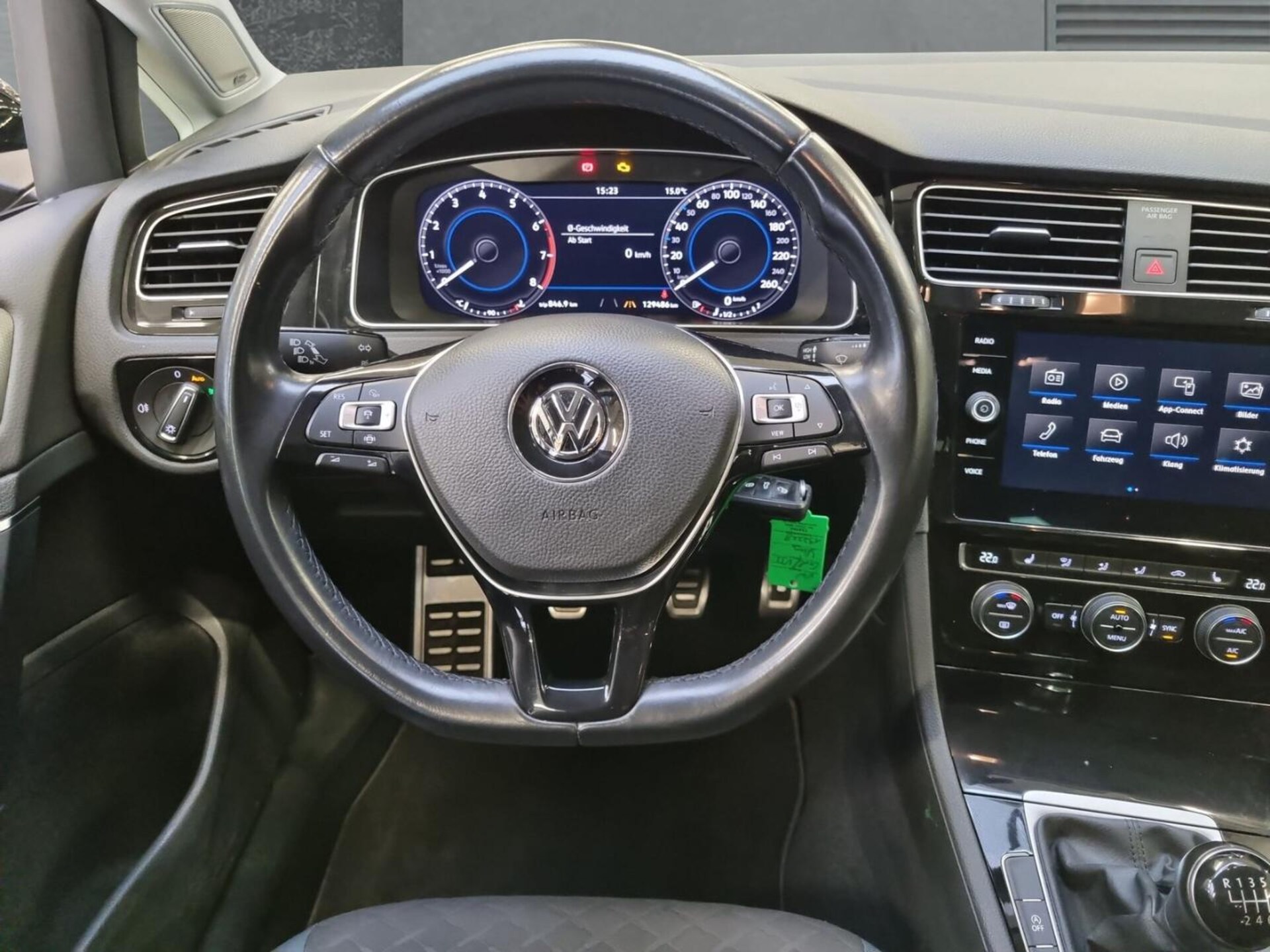 Volkswagen Golf IQ.DRIVE