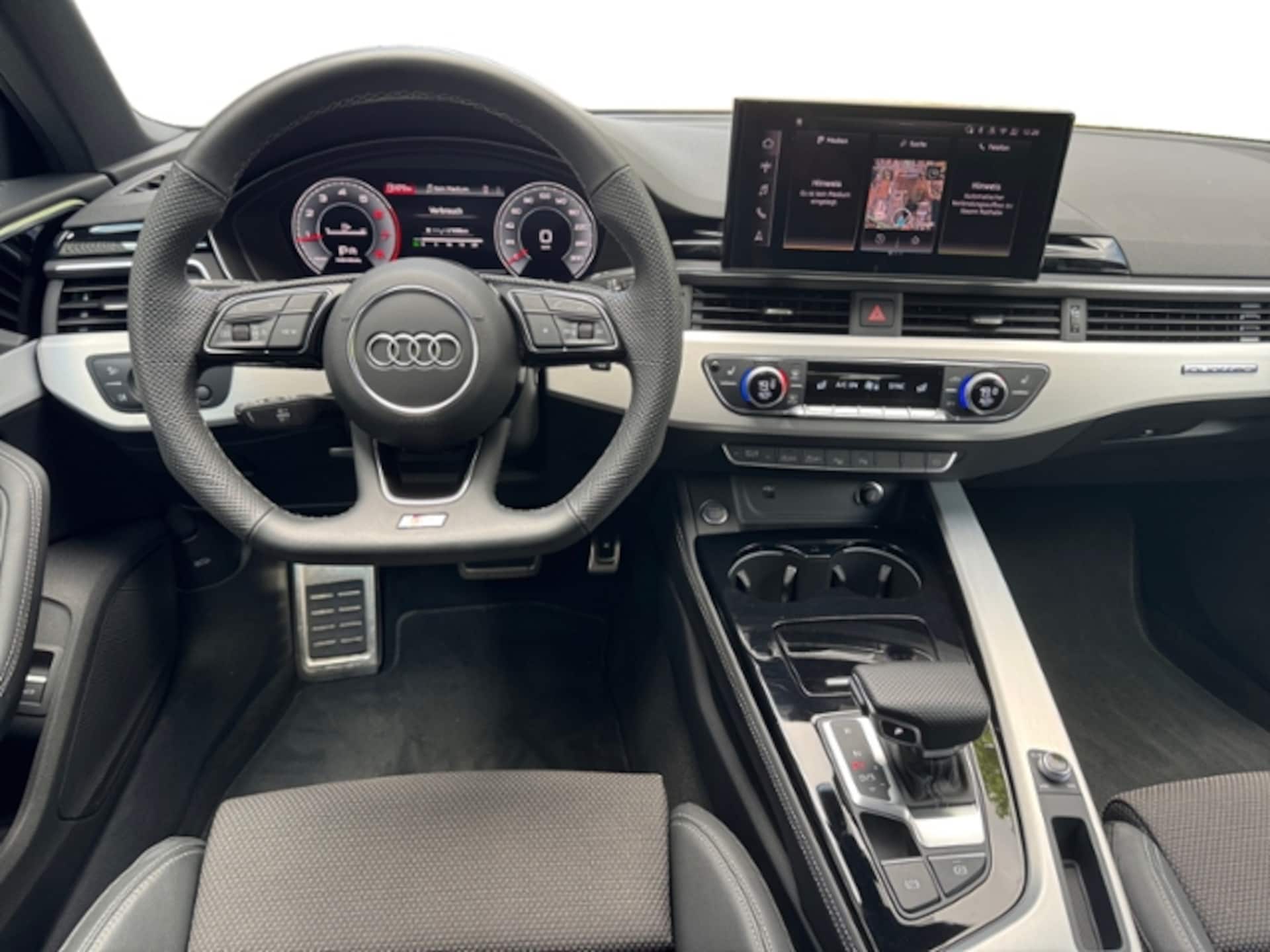 Audi A4 Avant S line