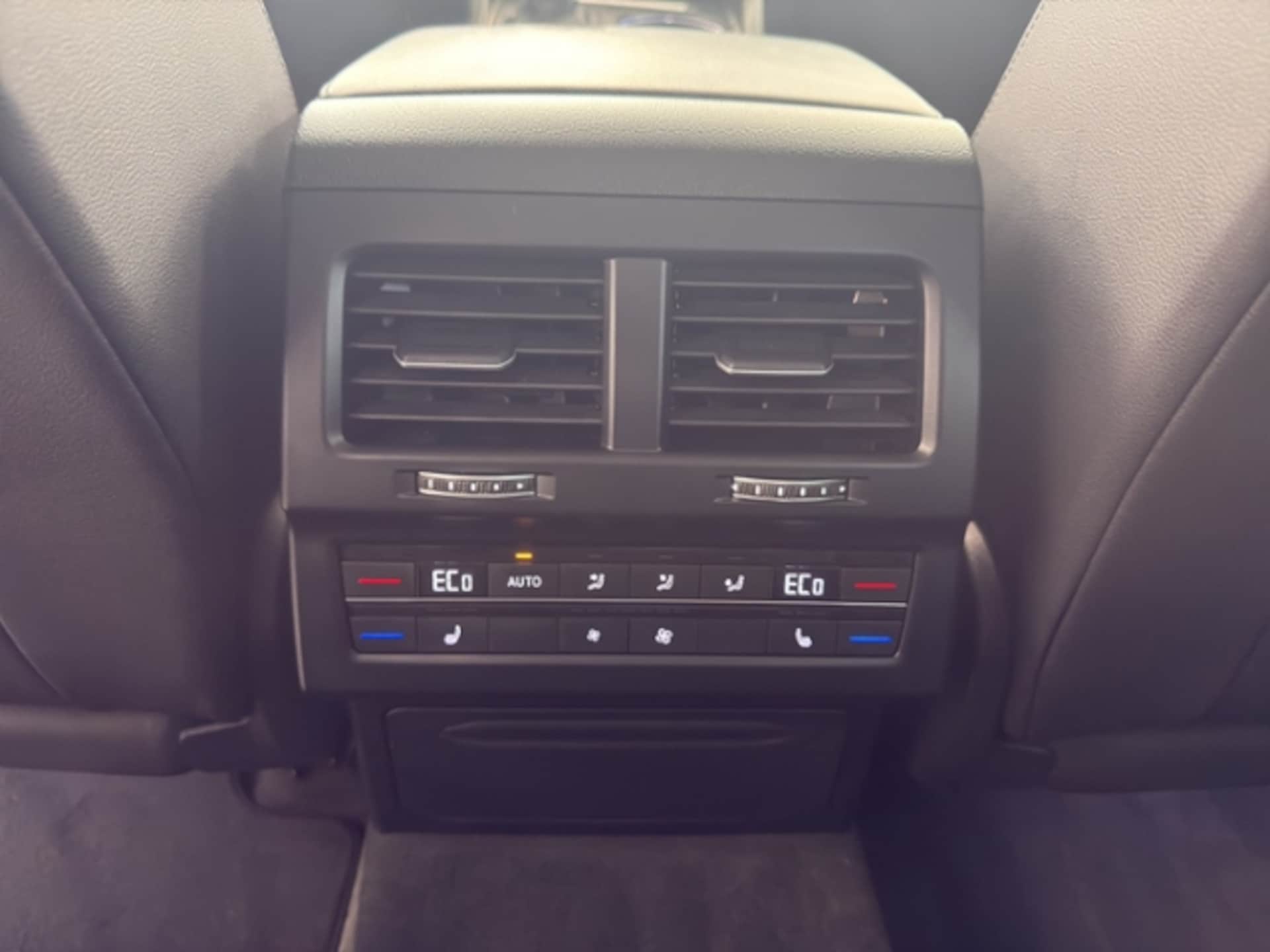 Volkswagen Touareg Basis-Modell