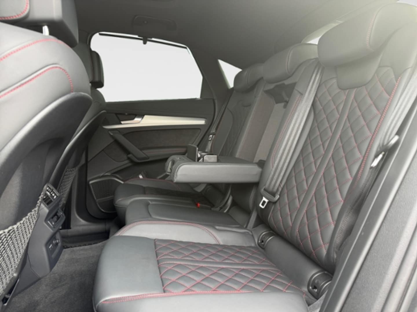 Bild über Audi SQ5 Sportback TDI 251 kW tiptronic - für weitere Informationen kontaktieren Sie den Audi Partner