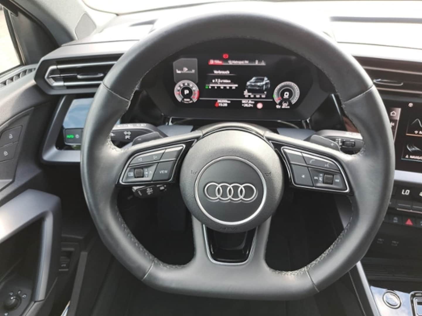 Bild über Audi A3 Limousine advanced 35 TFSI S tronic - für weitere Informationen kontaktieren Sie den Audi Partner