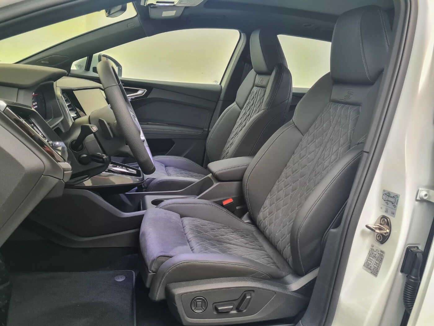 Image about Audi Q4 e-tron 55 e-tron quattro