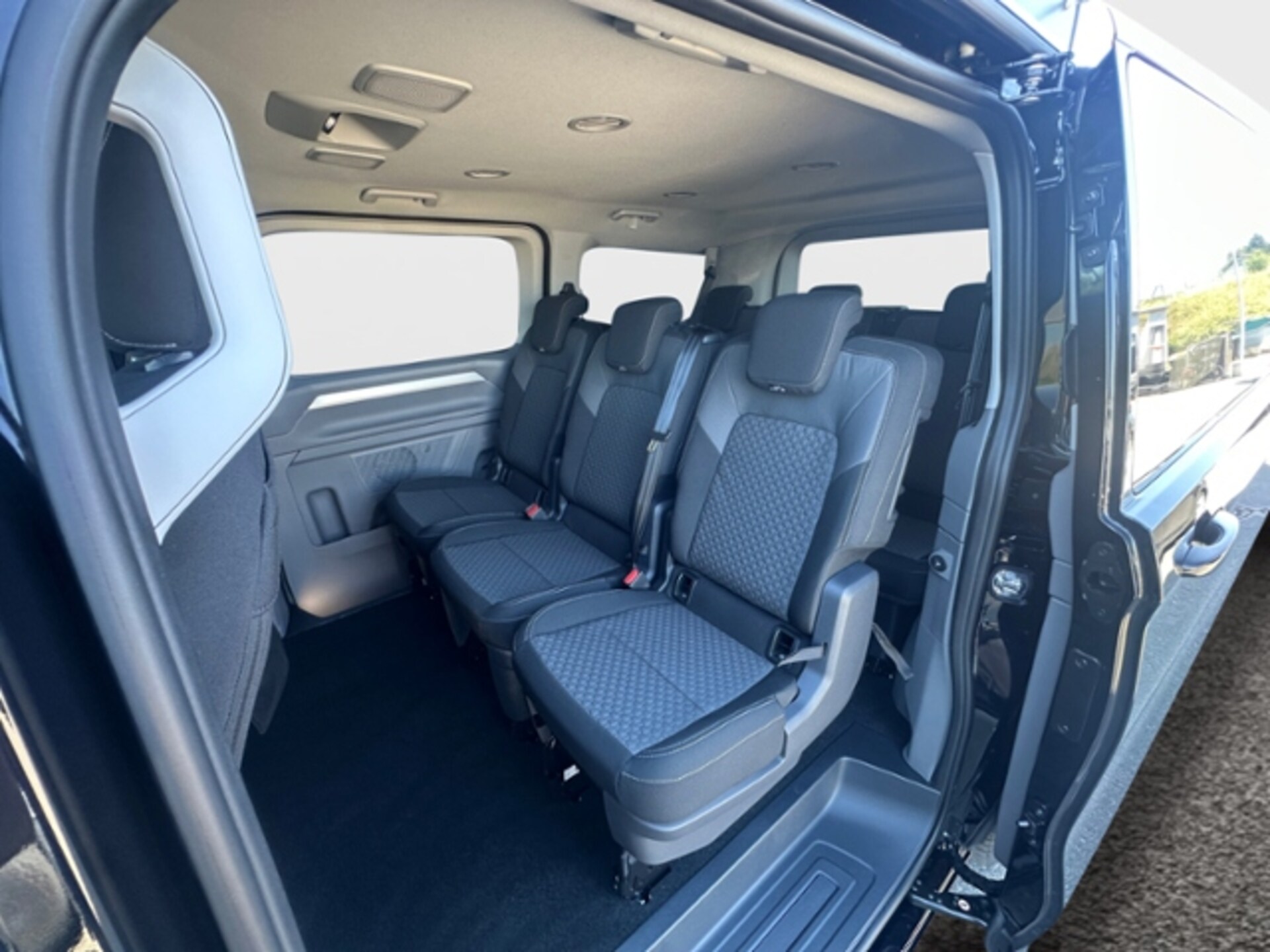 Volkswagen Caravelle Life