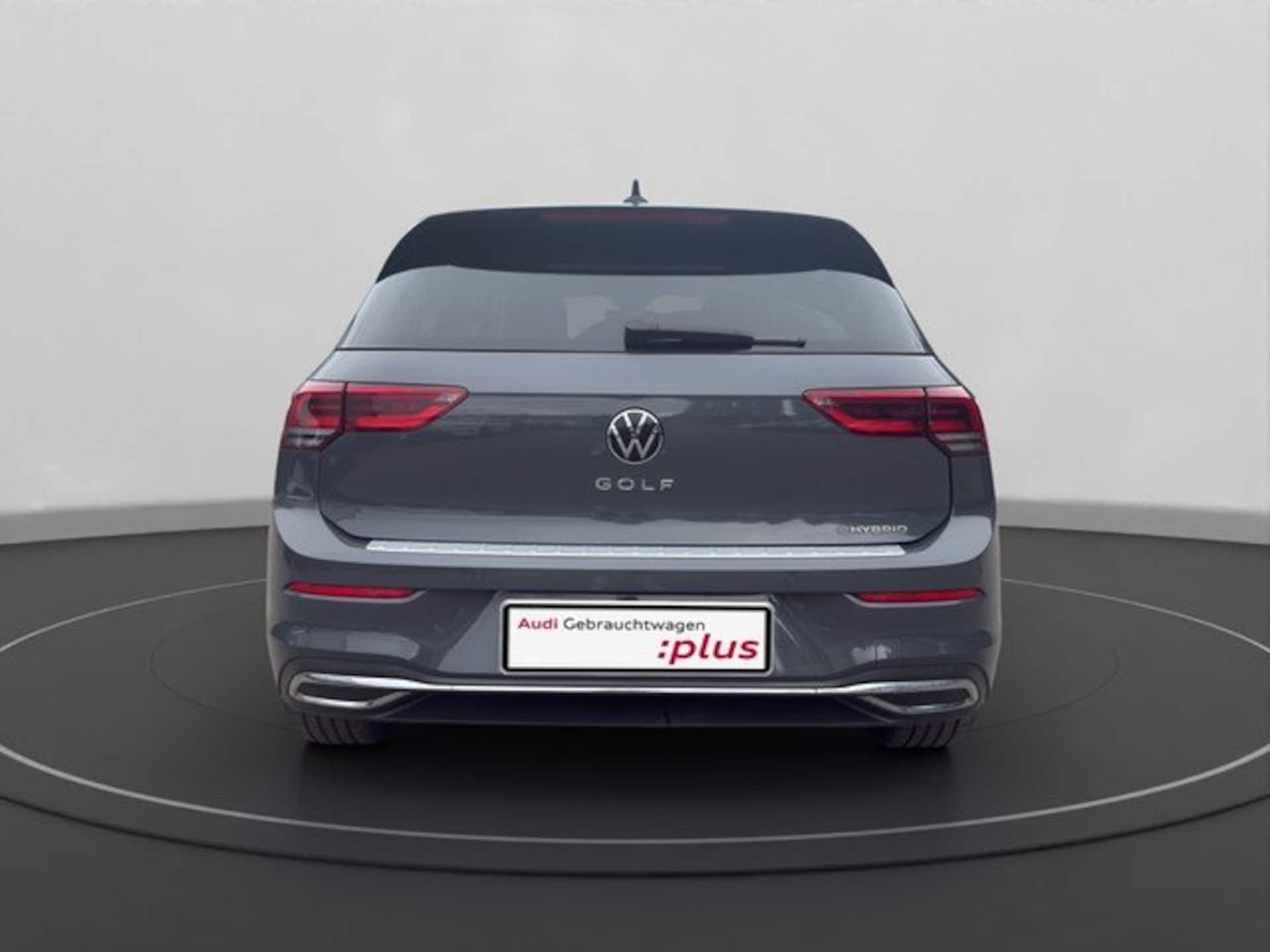 Volkswagen Golf Style