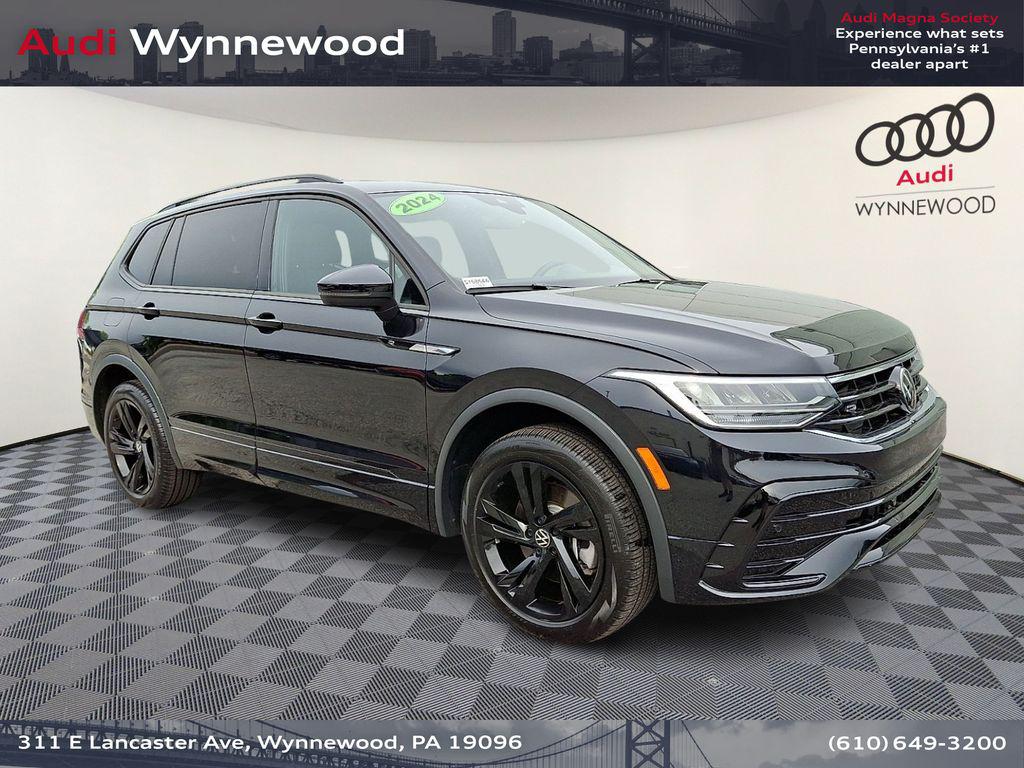 2024 Volkswagen Tiguan 2.0T SE R-Line Black 4Motion's photo