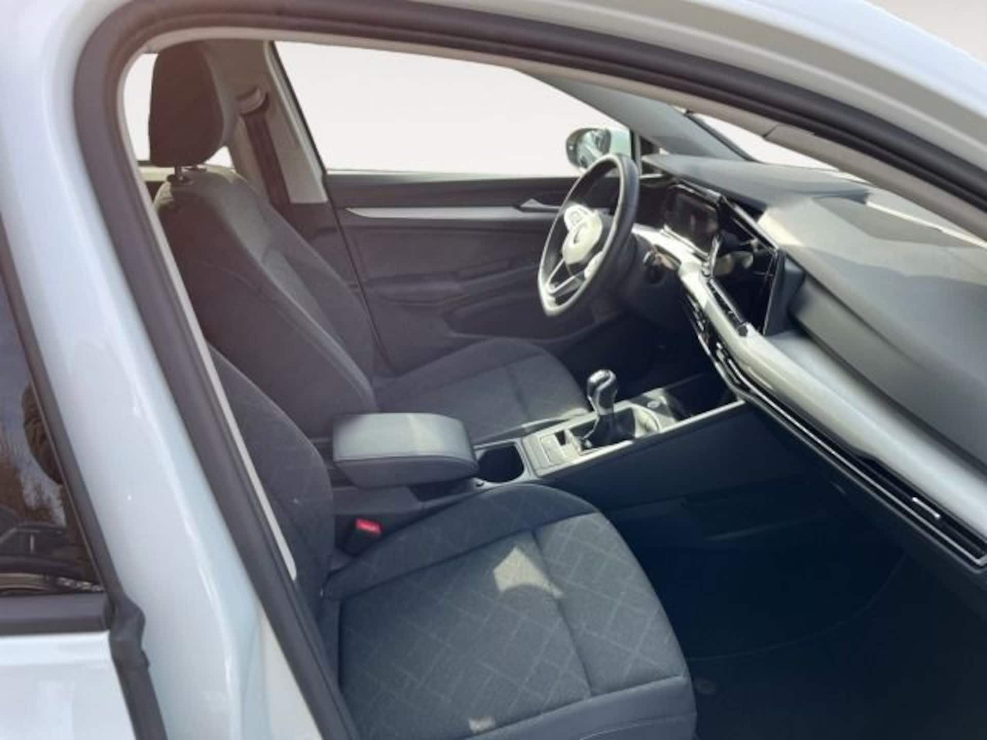 Volkswagen Golf Variant Life