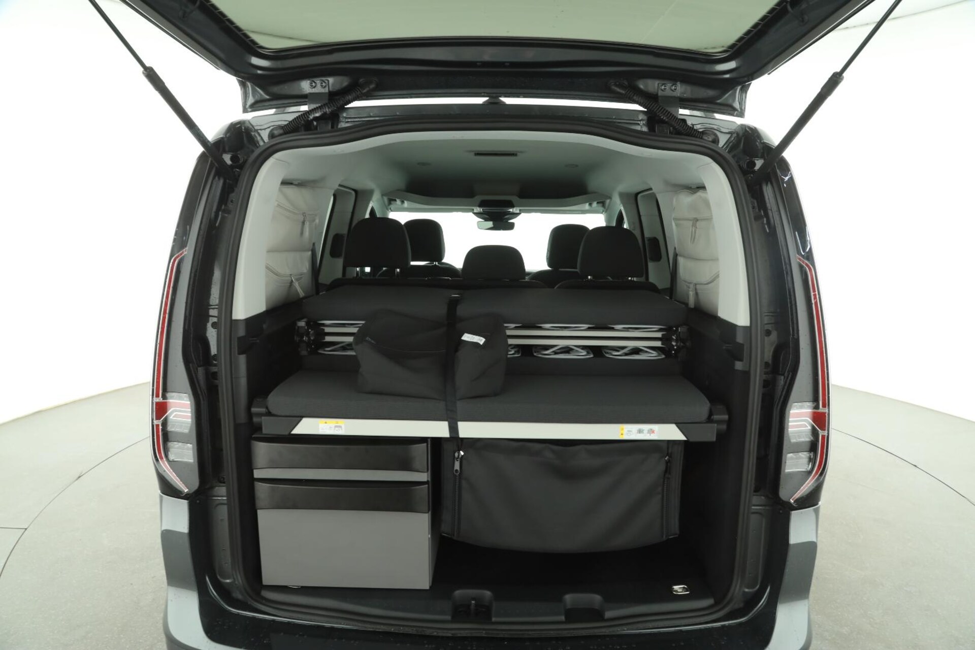 Volkswagen Caddy Basis-Modell