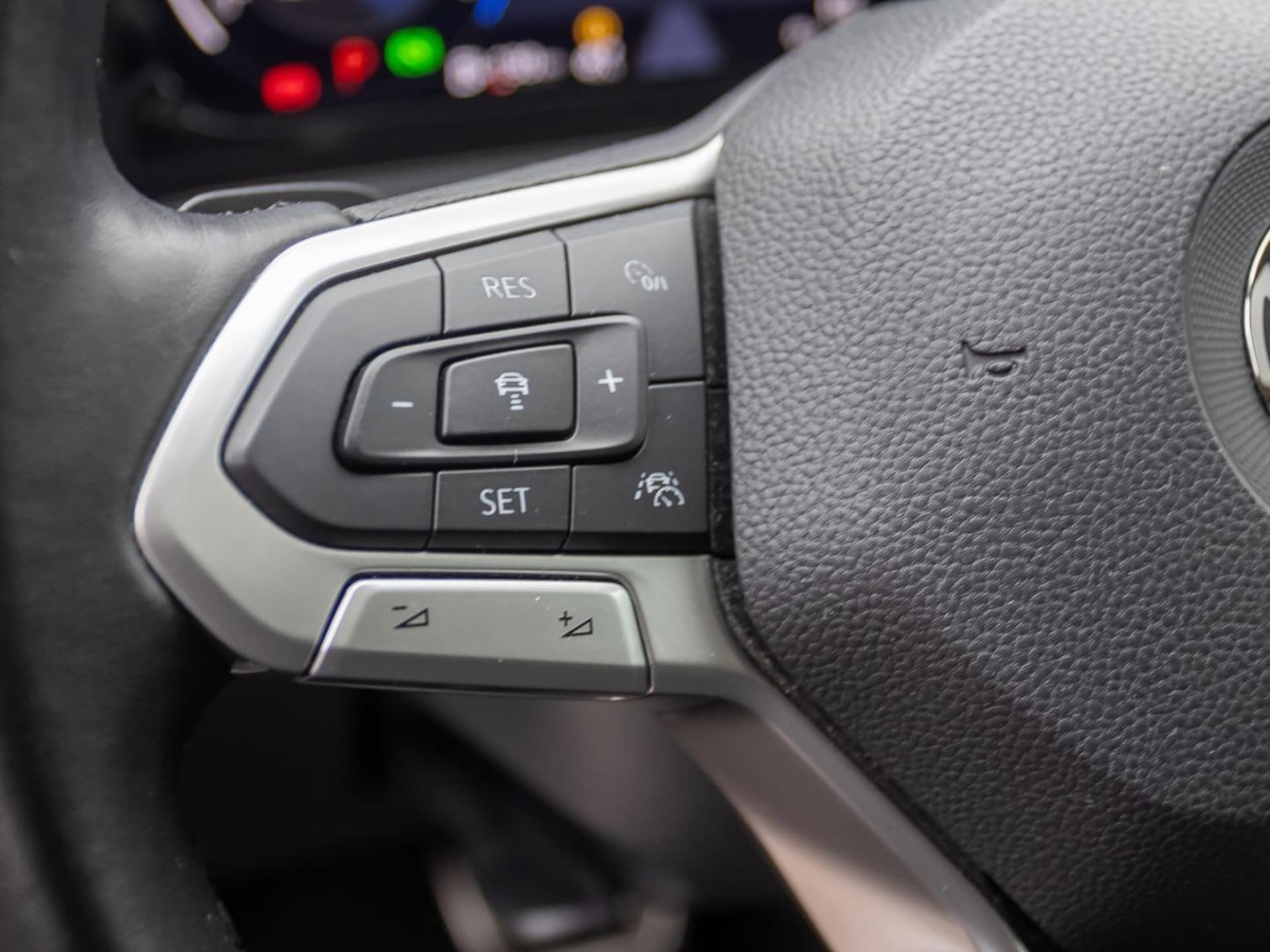 Volkswagen Golf Active