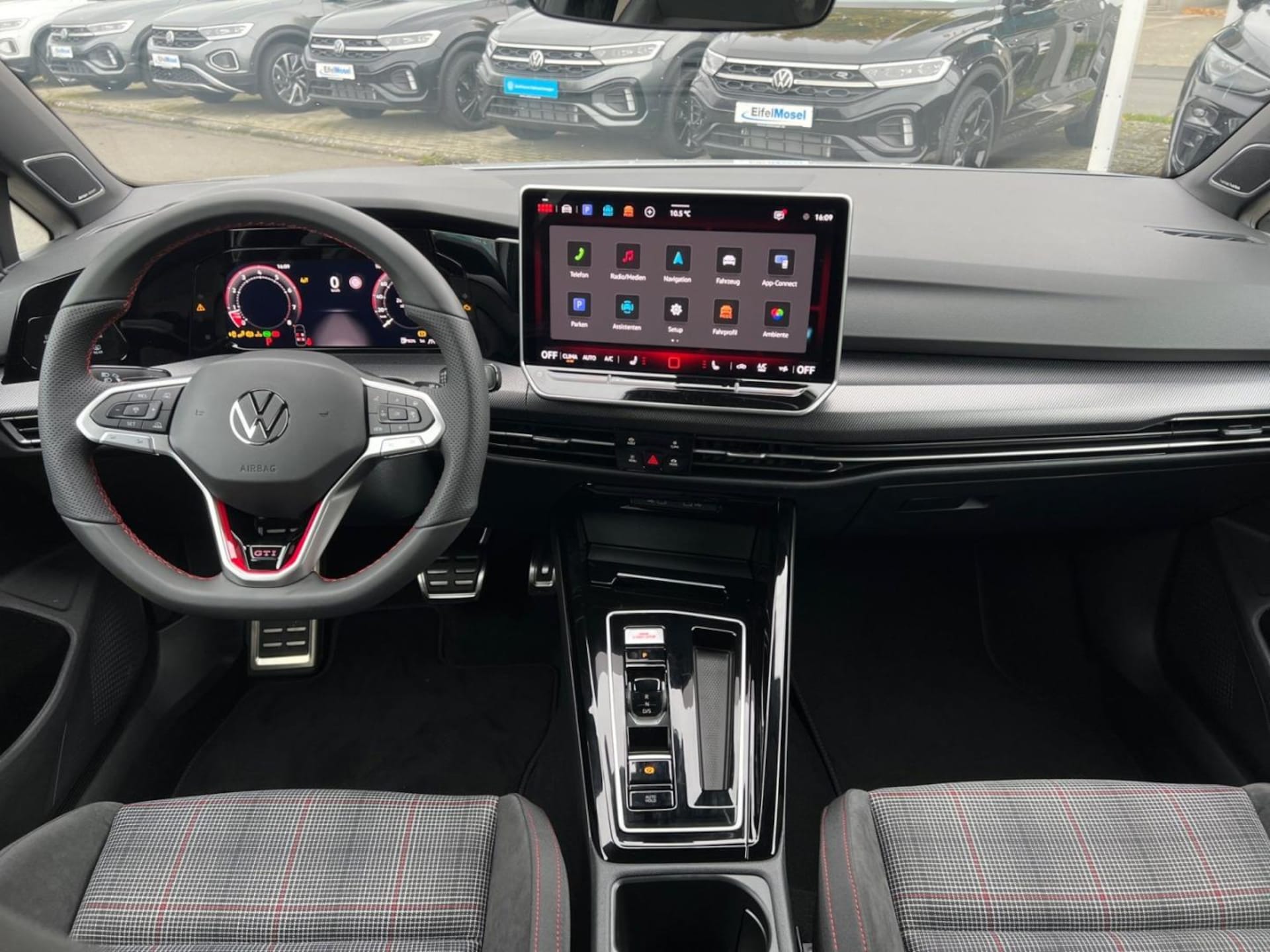 Volkswagen Golf GTI