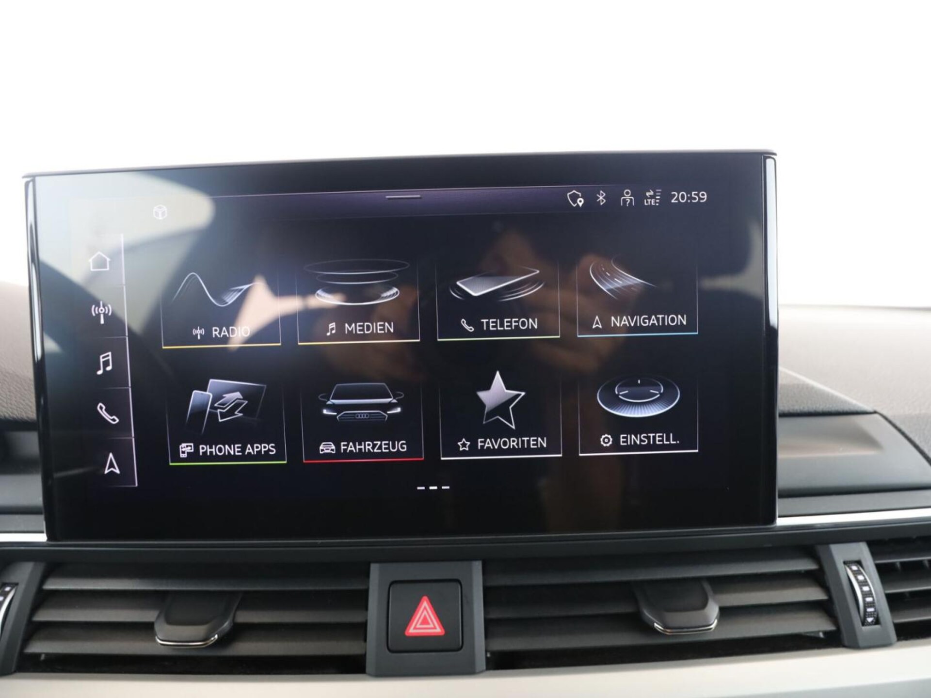 Audi A4 Avant S line