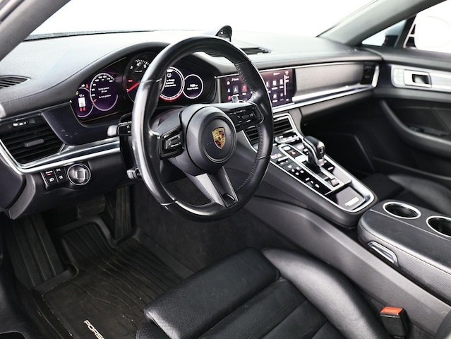 2022 Porsche Panamera