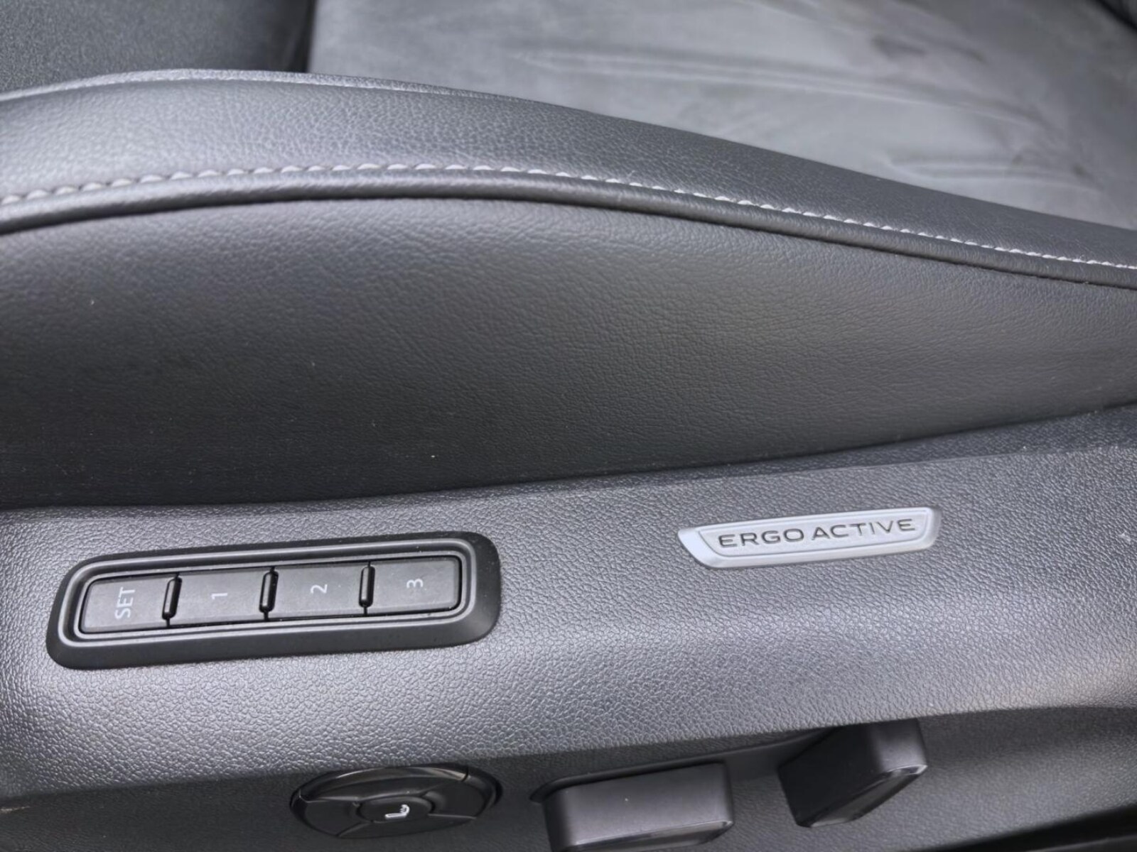 Volkswagen Passat – Bild 19