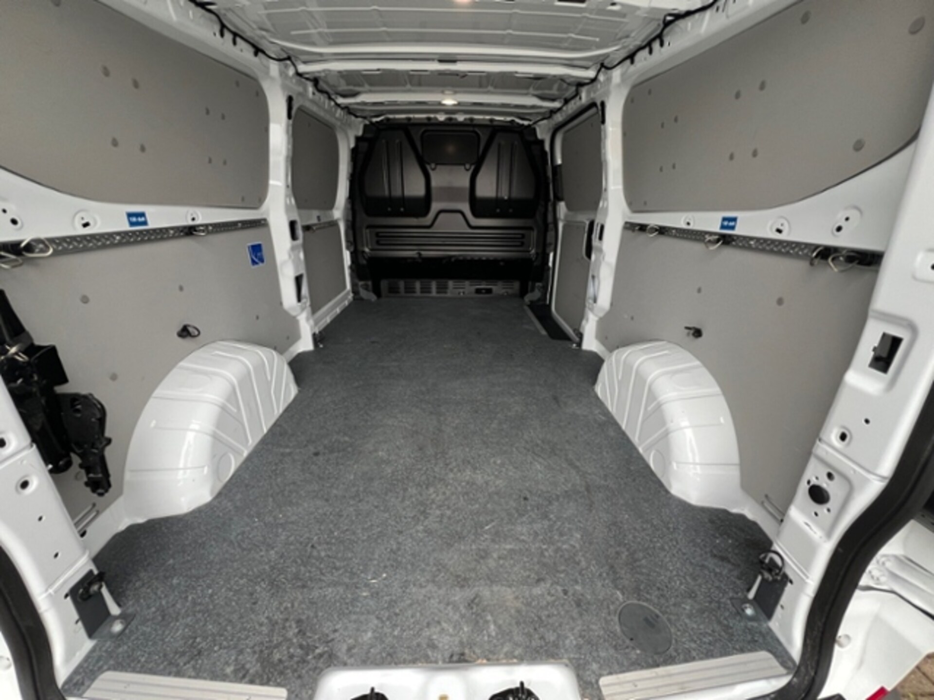 Volkswagen Transporter Kasten langer Radstand