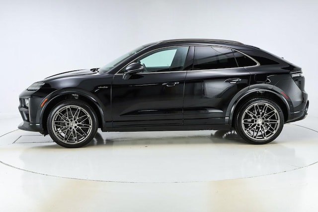 2025 Porsche Macan Electric