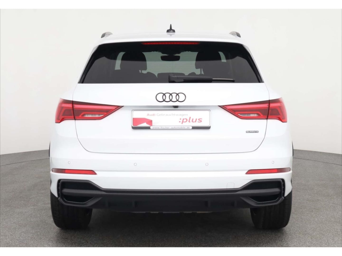 Bild über Audi Q3 TFSI quattro 180 kW S tronic - für weitere Informationen kontaktieren Sie den Audi Partner