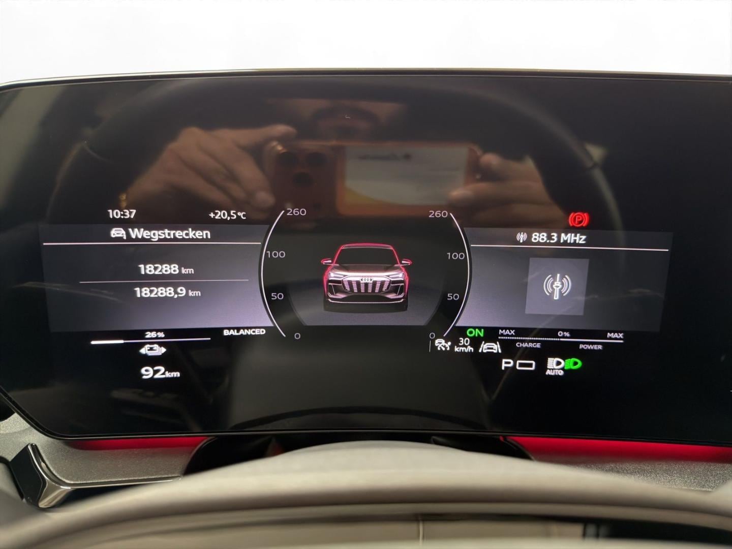Bild über Audi Q6 SUV e-tron e-tron - für weitere Informationen kontaktieren Sie den Audi Partner