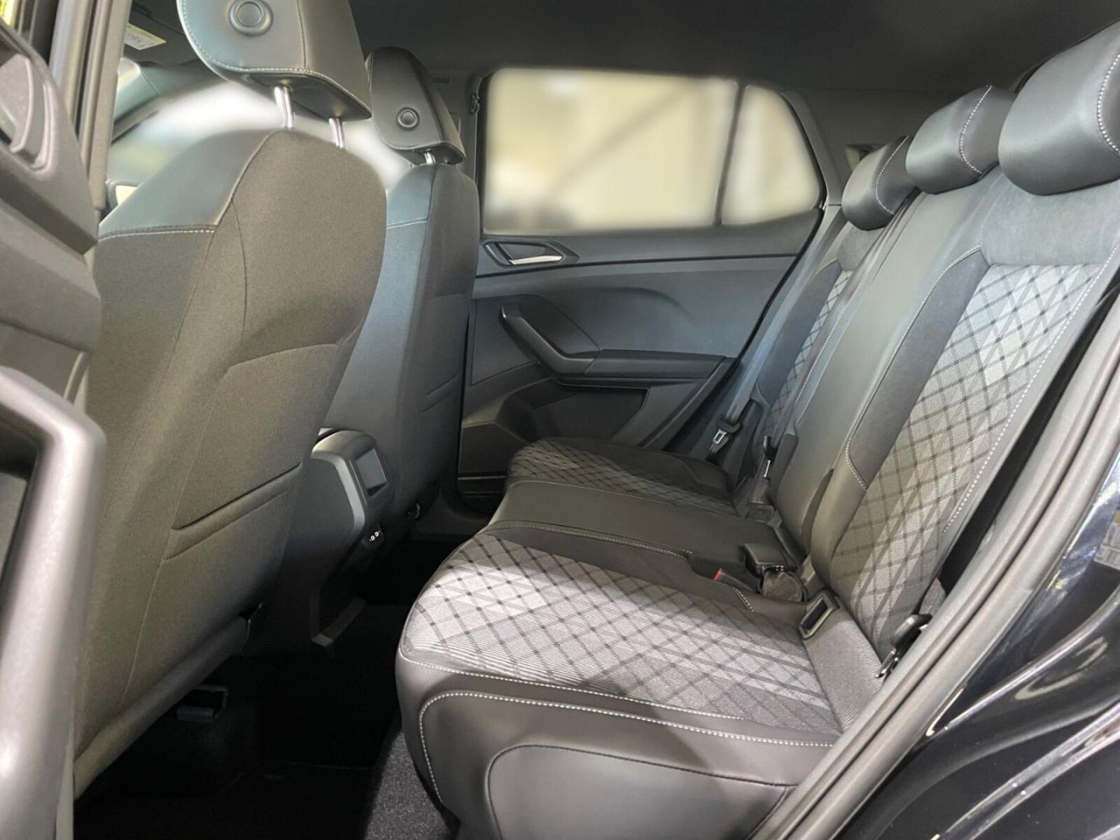 Volkswagen T-Cross – Bild 11