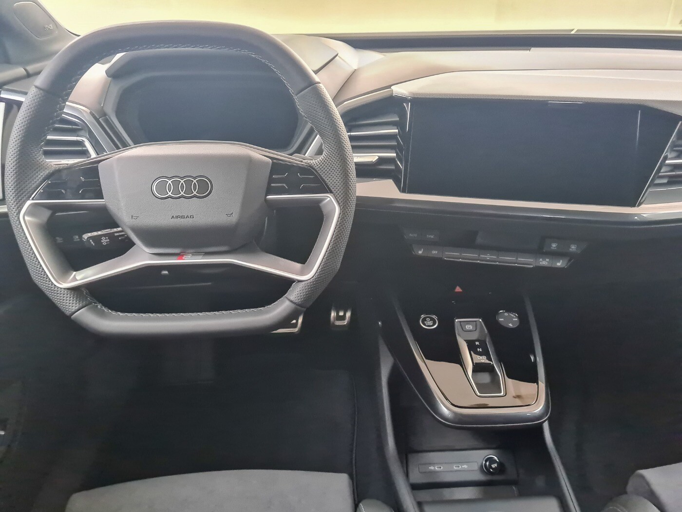 Image about Audi Q4 e-tron 55 e-tron quattro