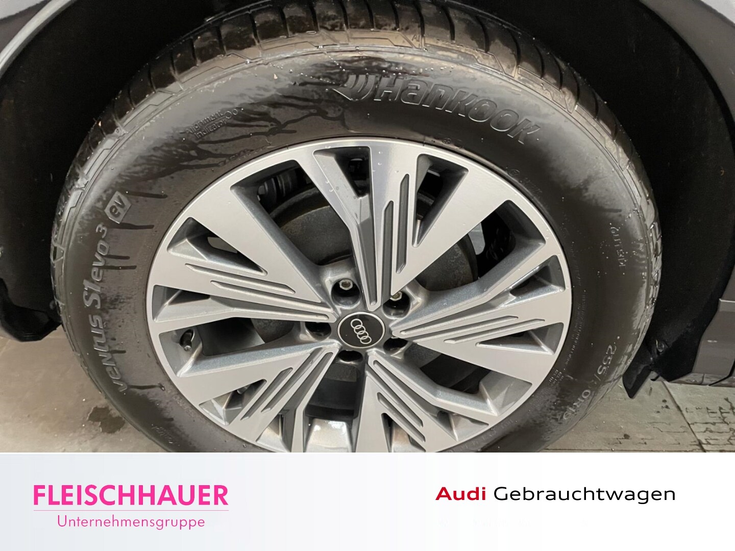 Image about Audi Q4 e-tron 40 e-tron