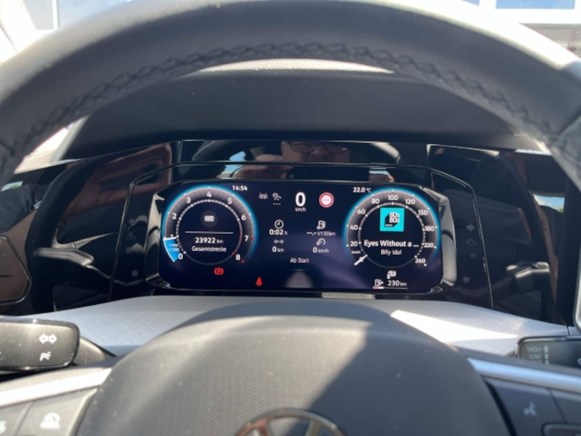 Volkswagen Golf Life