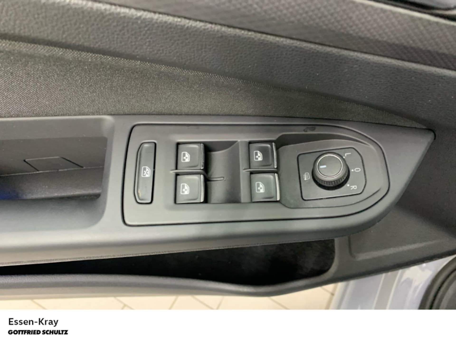 Volkswagen Golf Active