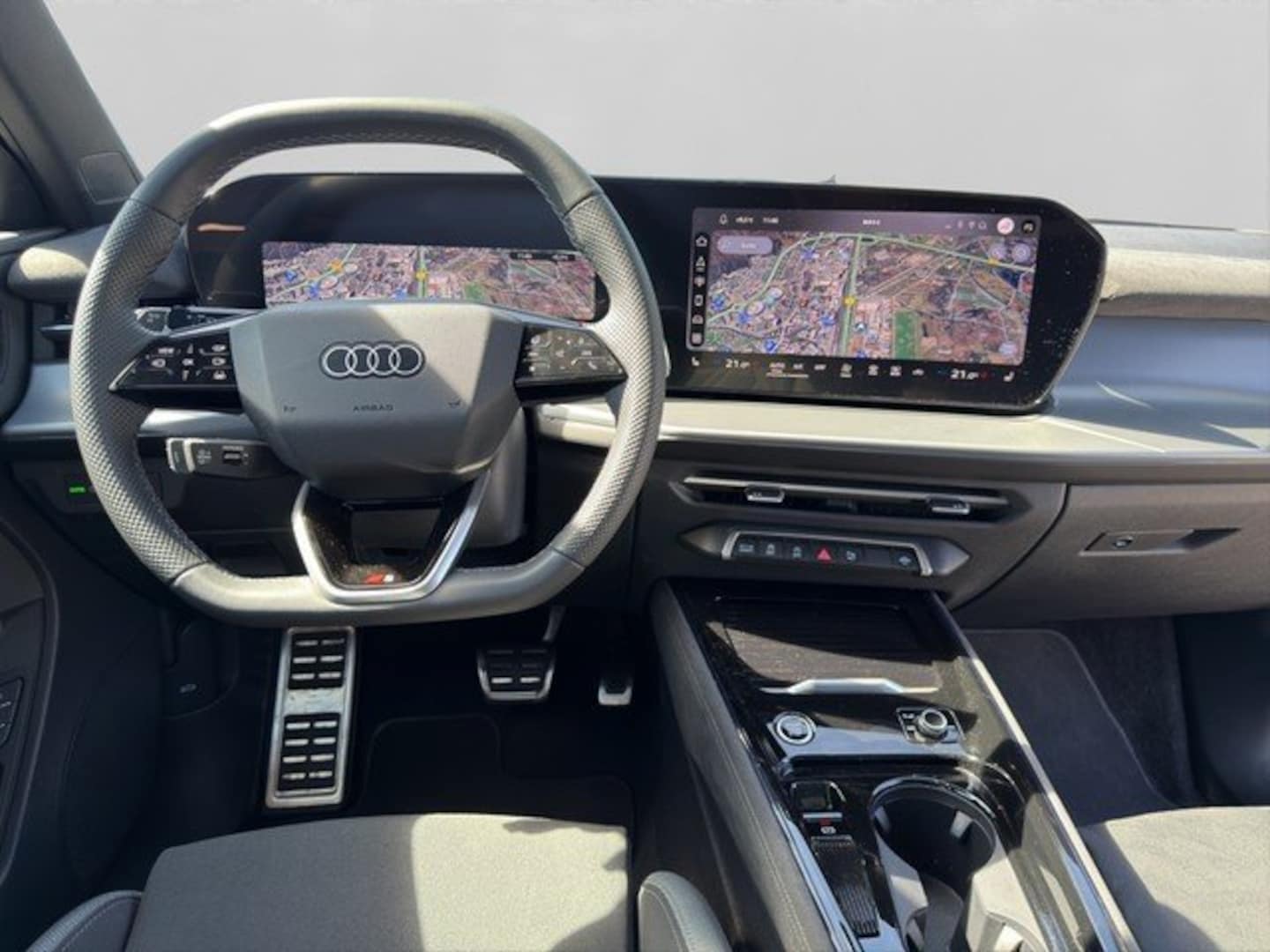 Bild über Audi Q3 Sportback TFSI quattro 195 kW S tronic - für weitere Informationen kontaktieren Sie den Audi Partner
