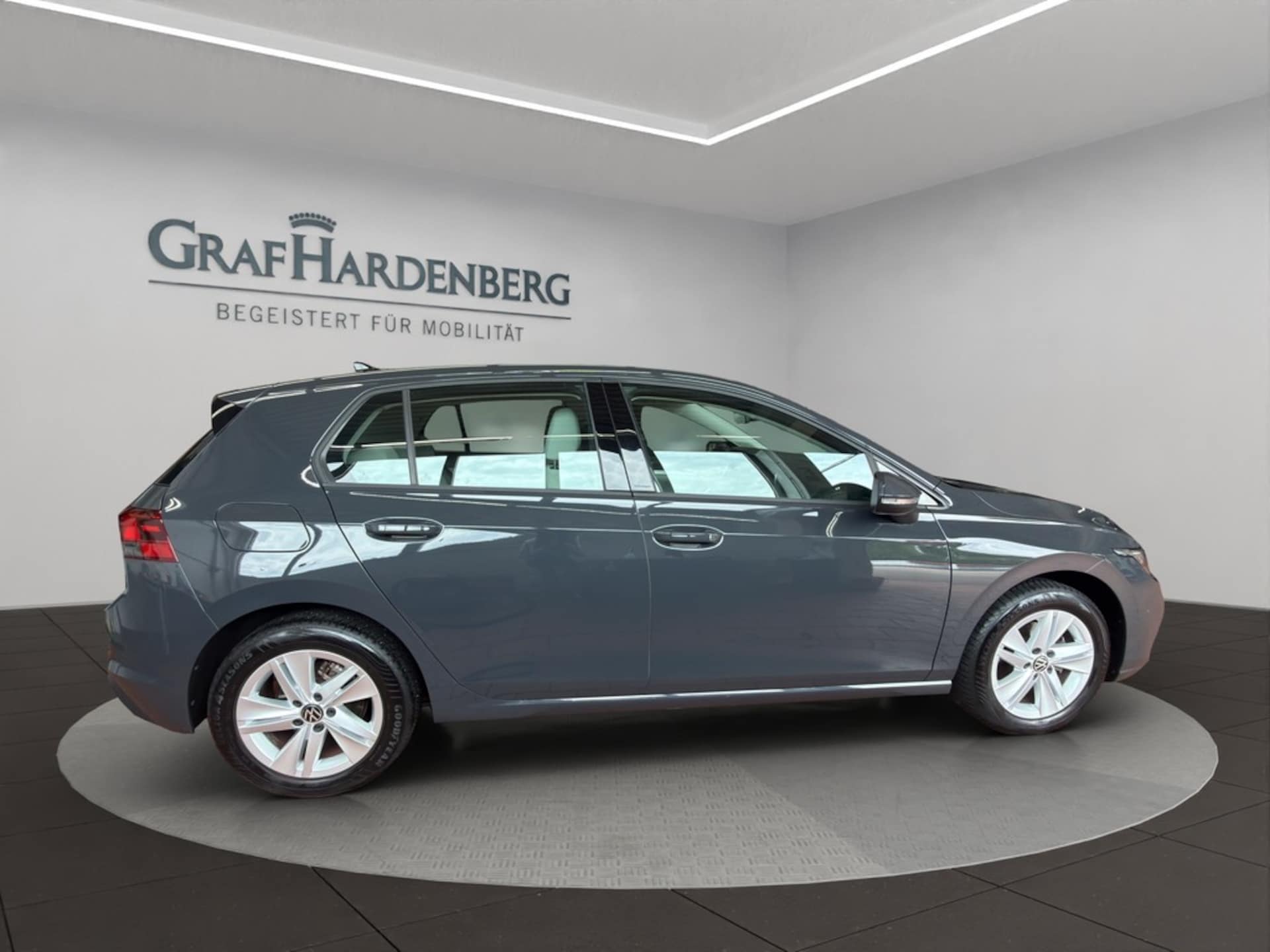 Volkswagen Golf Life