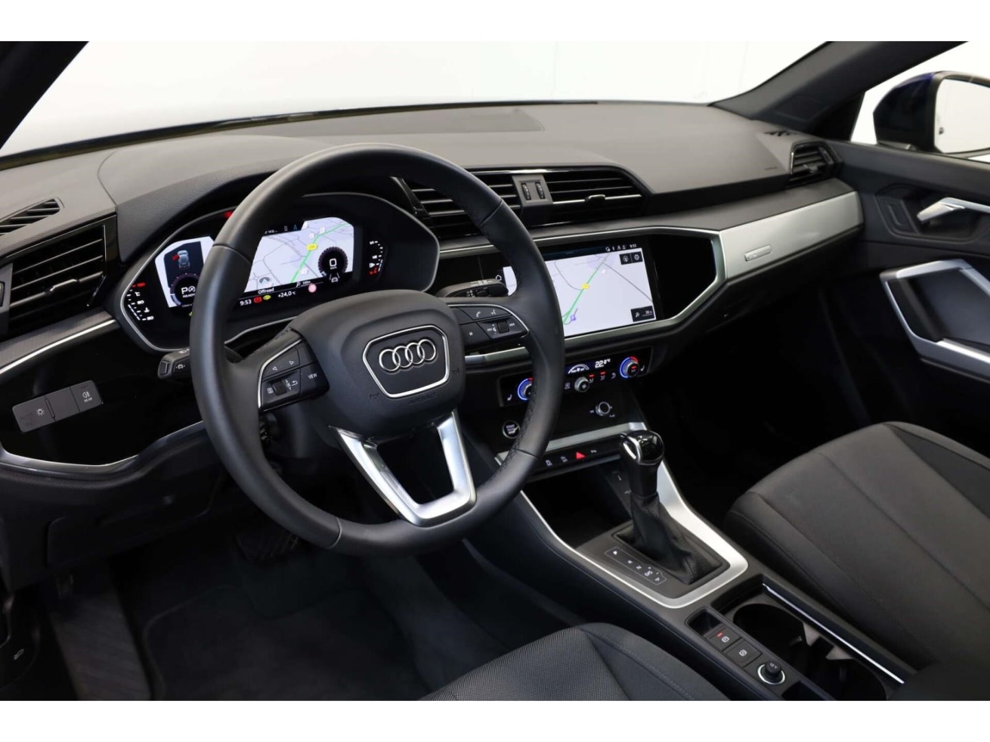 Bild über Audi Q3 TFSI 110 kW S tronic - für weitere Informationen kontaktieren Sie den Audi Partner